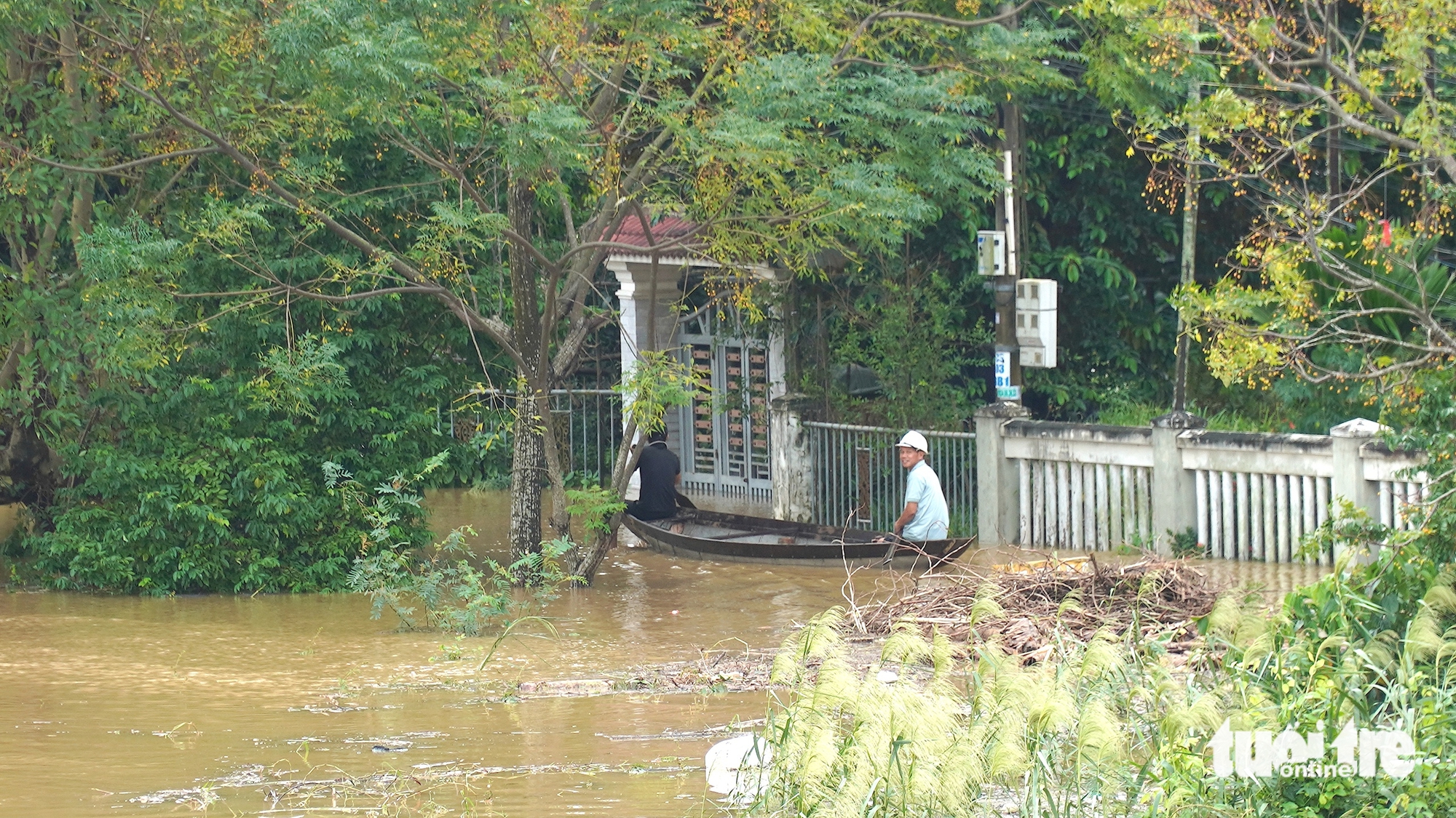 nước sông Vu Gia - Ảnh 1.