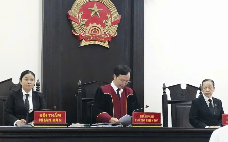 Viện kiểm sát đề nghị hủy án vụ 'khách hàng thoát nợ 5 tỉ' - Ảnh 1.
