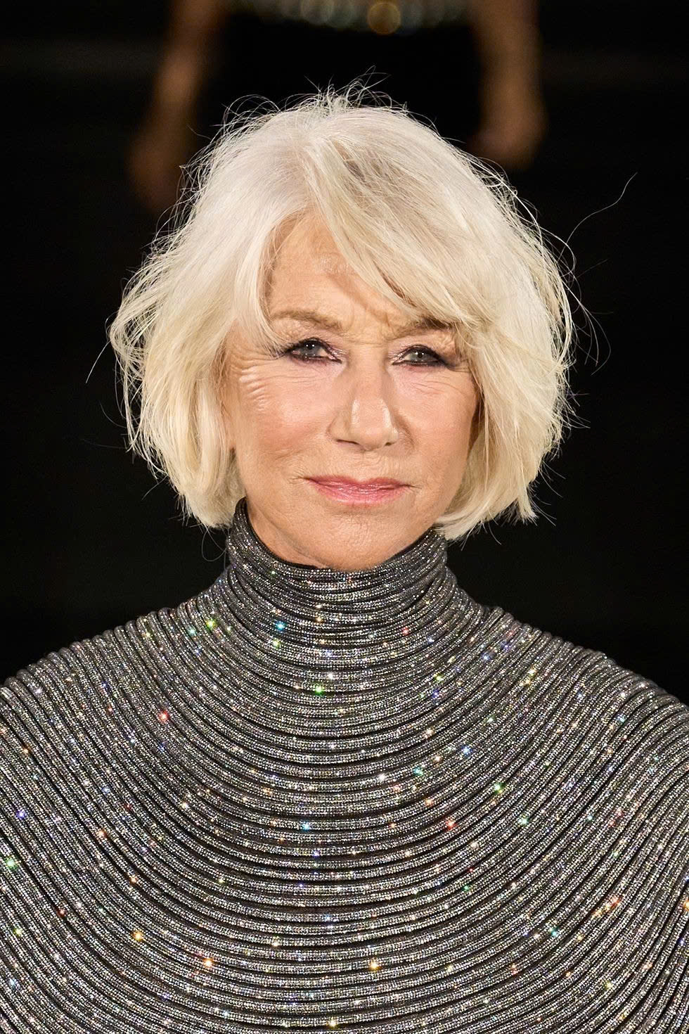 Mái tóc bạc của Jane Fonda và Helen Mirren thành xu hướng tại Paris Fashion Week - Ảnh 4.
