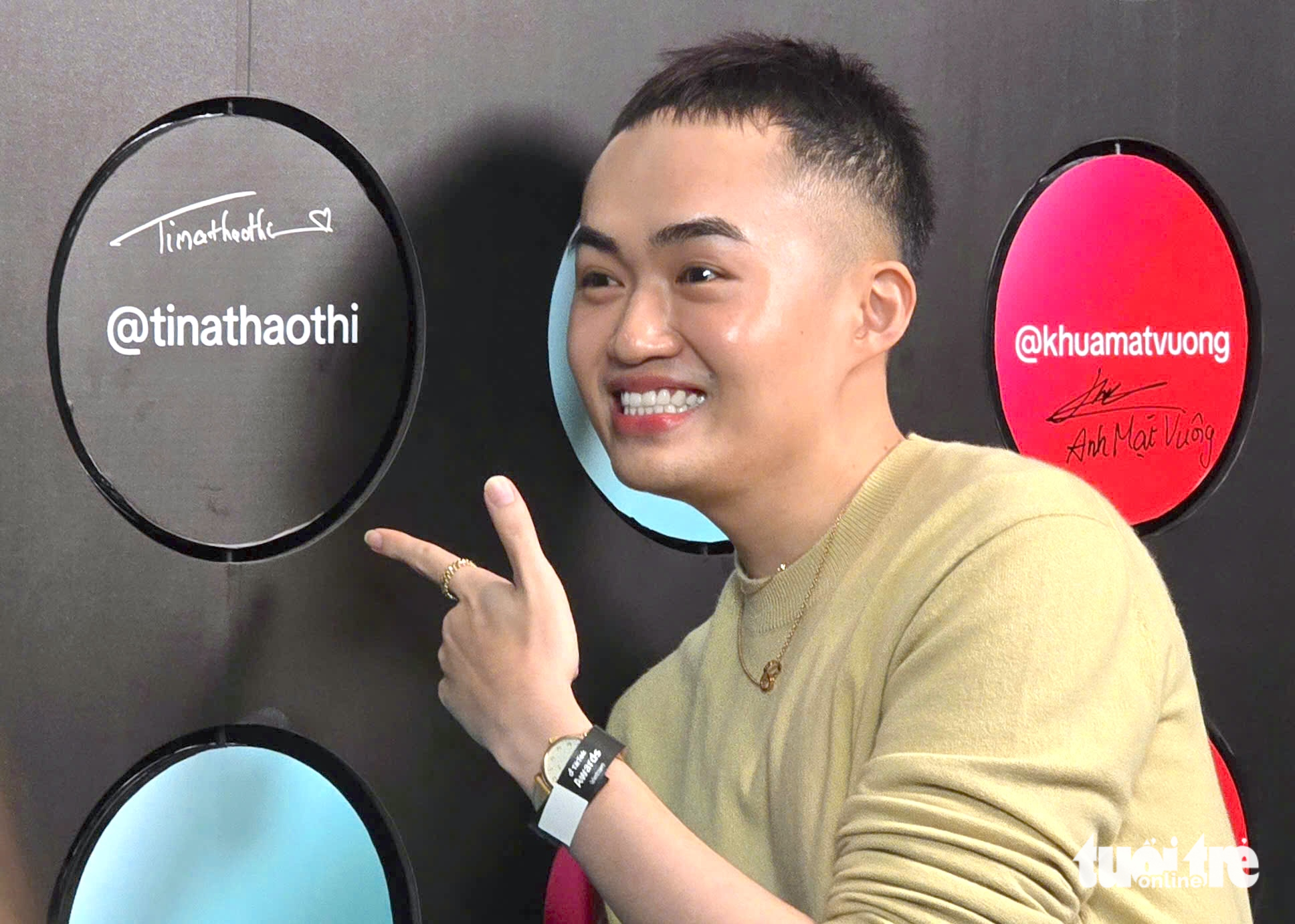 Van Mai Huong ក្រុម 'Miracle' ត្រូវបានតែងតាំងសម្រាប់ពានរង្វាន់ TikTok - រូបថត 2 ។ Văn Mai Hương, ban nhạc 'Phép màu' được đề cử giải TikTok - Ảnh 2.