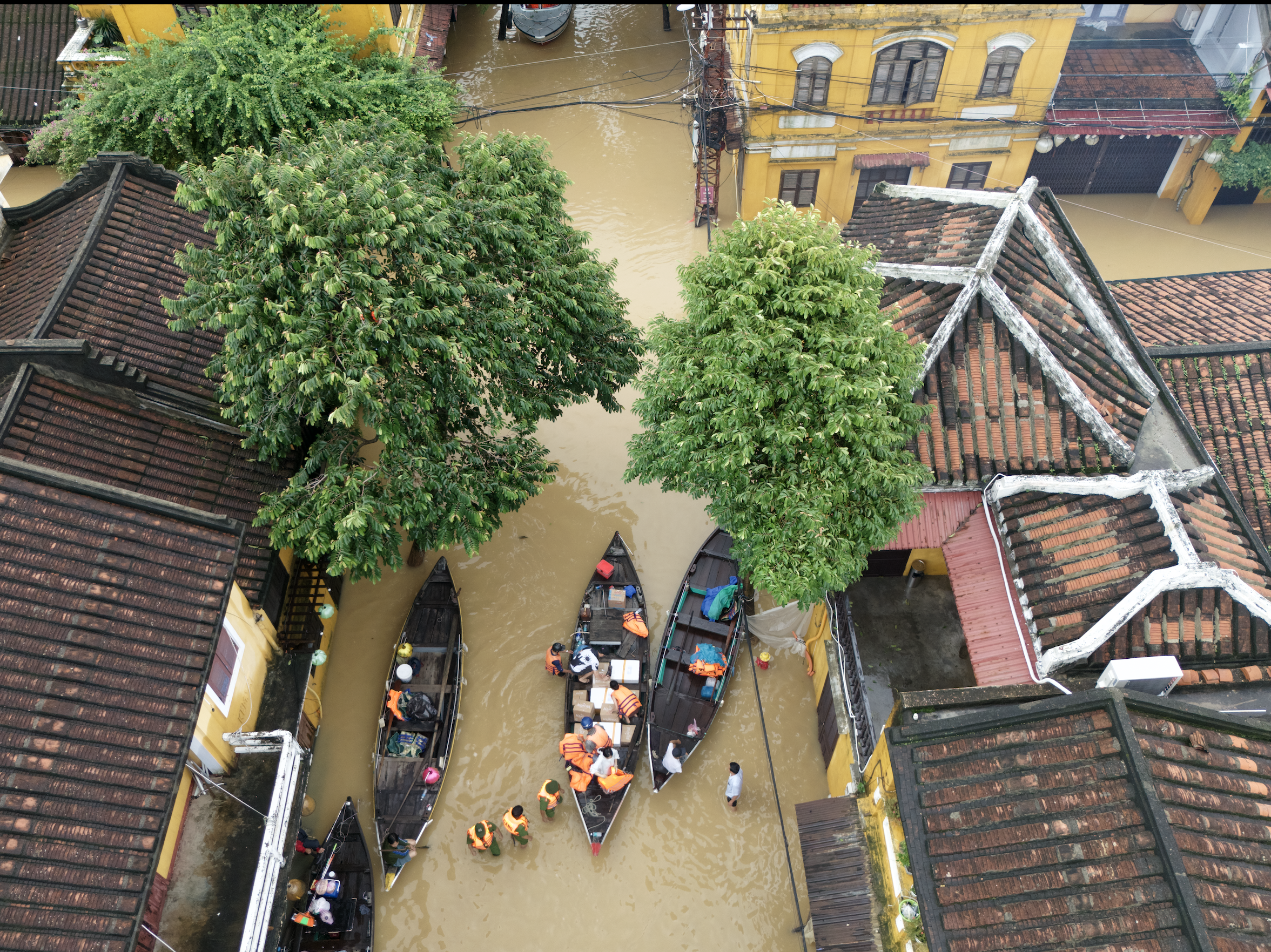 Vietnam’s Hoi An floods reach 1964 record level- Ảnh 4. Vietnam’s Hoi An floods reach 1964 record level- Ảnh 4.