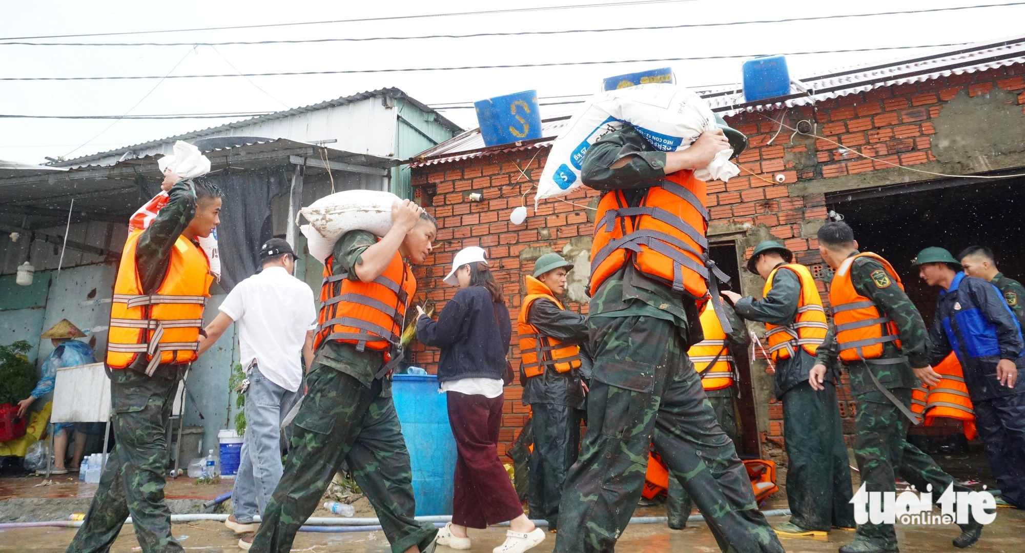 sạt lở - Ảnh 8.