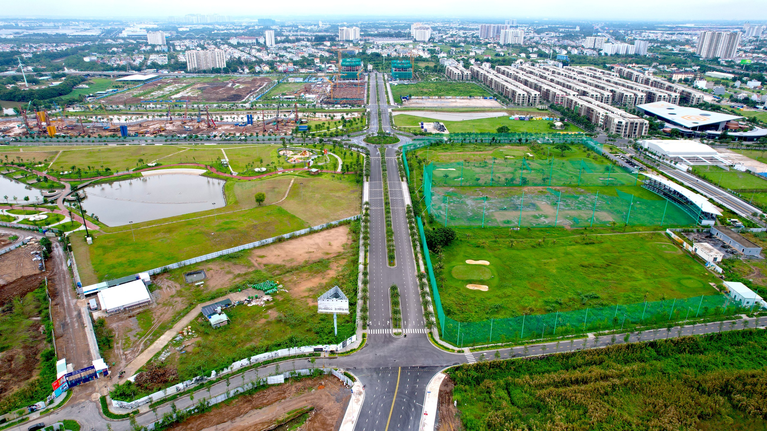 Toàn cảnh con đường Liên Phường sắp thông xe và định hình lại giao thông ở khu đông TP.HCM - Ảnh 7.