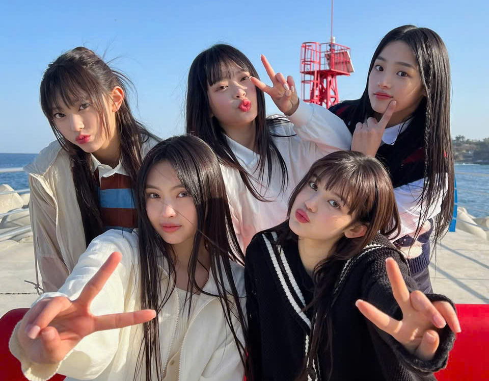 10 cuộc chia tay nảy lửa giữa nghệ sĩ và công ty quản lý: Từ TVXQ, Taylor Swift đến Jack, Mai Phương - Ảnh 4.