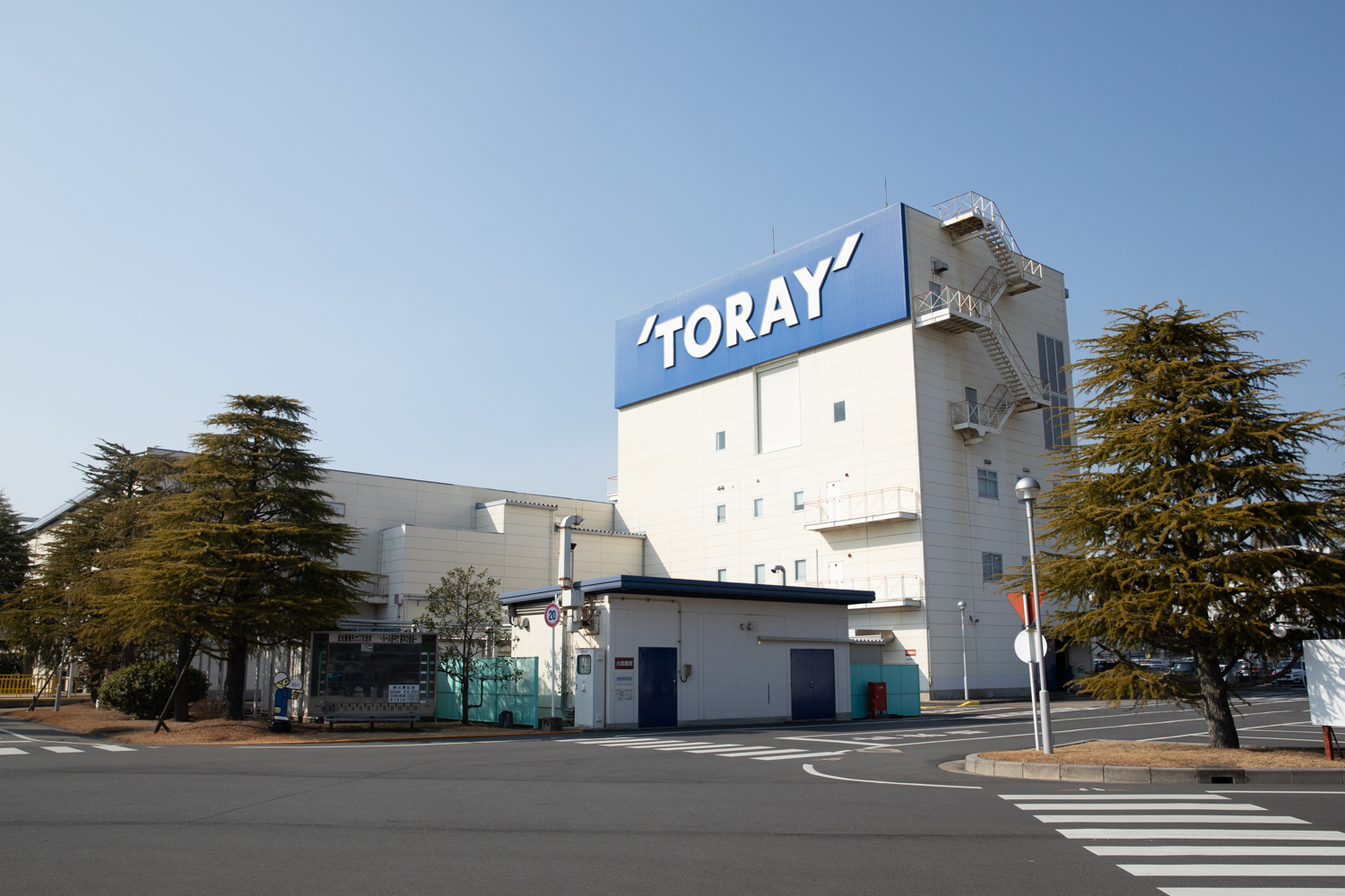 Cận cảnh quy trình 'hồi sinh' hàng triệu áo lông vũ cũ tại nhà máy tái chế ở Nhật Bản - Ảnh 10.