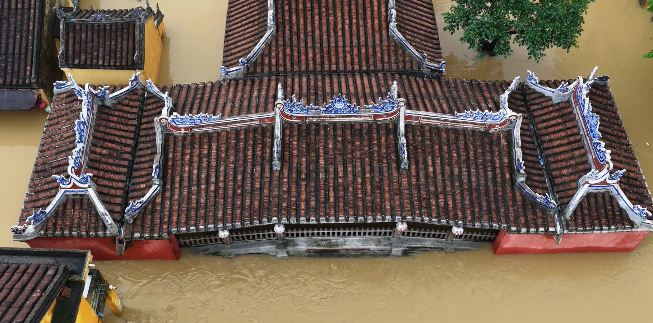 Vietnam’s Hoi An floods reach 1964 record level- Ảnh 1. Vietnam’s Hoi An floods reach 1964 record level- Ảnh 1.