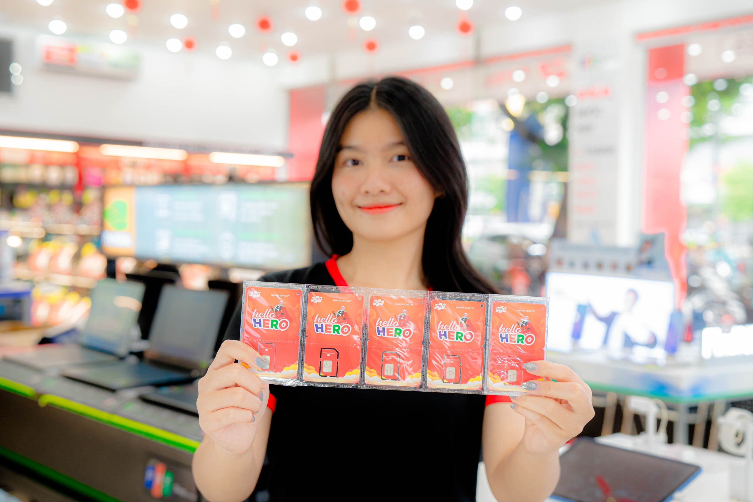 Nhà mạng di động đầu tiên cho kích hoạt SIM qua VNeID - Ảnh 1. kích hoạt SIM - Ảnh 1.