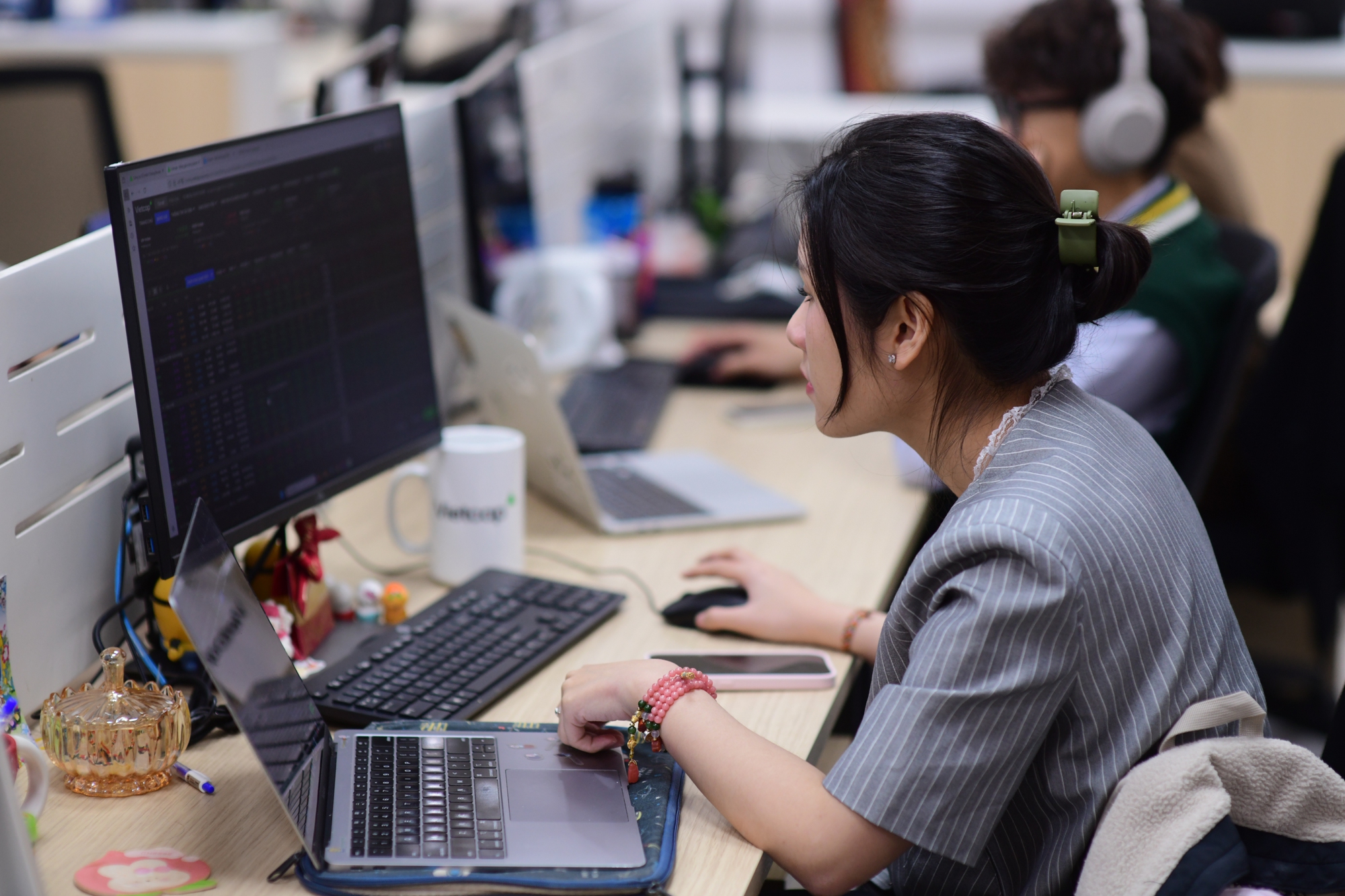 chứng khoán - Ảnh 1.