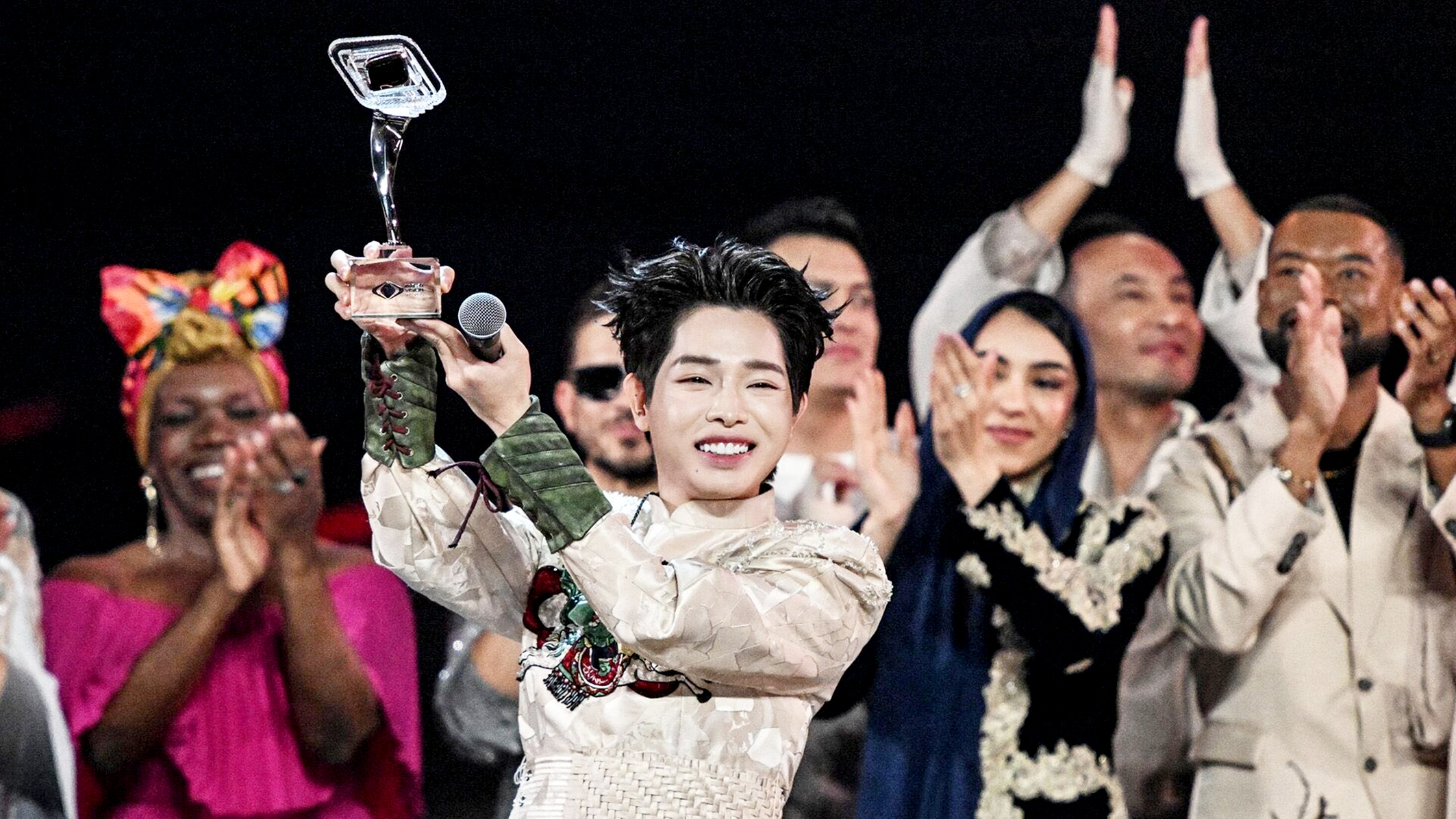 Mưa đỏ, Đức Phúc, Tổ quốc trong tim vào bình chọn 15 sự kiện văn học nghệ thuật tiêu biểu của năm - Ảnh 1.