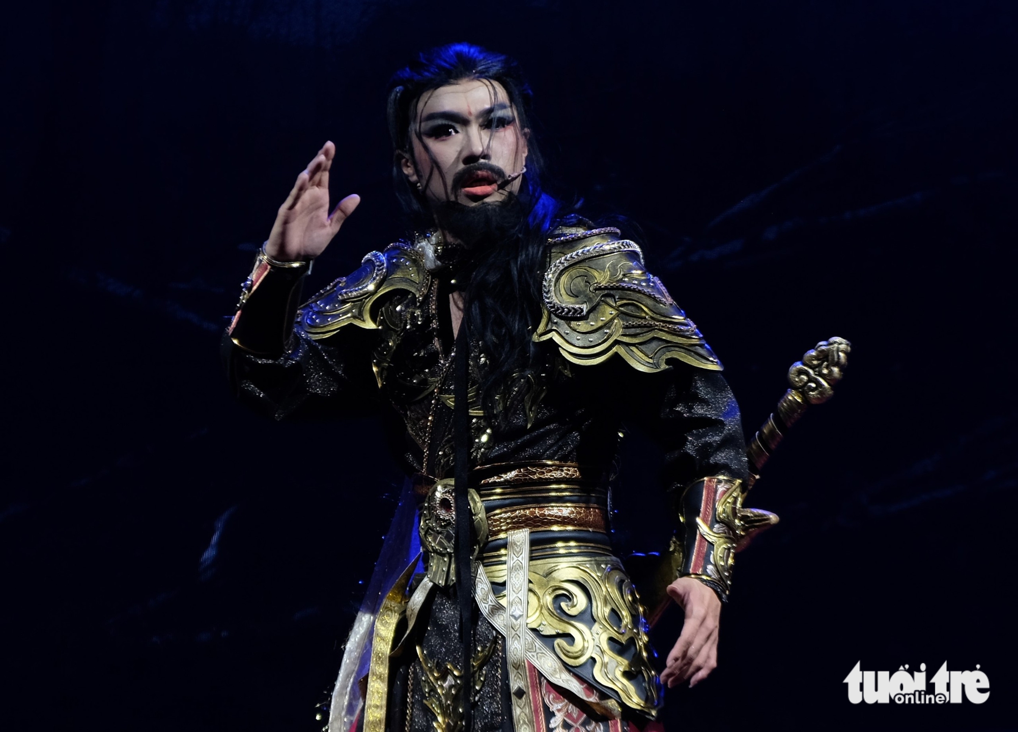 Ngoc Huyen យំព្រោះនាងត្រូវច្រៀងជាមួយម្ចាស់ Bach Mai ក្នុងបទសារភាពរបស់ Phi Giao - រូបថត ៤. Ngọc Huyền khóc vì được hát cùng sư phụ Bạch Mai trong Tâm sự Phi Giao - Ảnh 4.