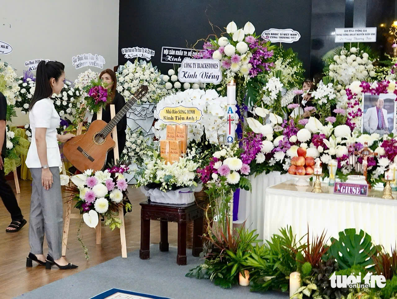 ជាលើកដំបូងដែលកូនស្រីរបស់តន្ត្រីករ The Hien រៀបរាប់ពីគ្រាចុងក្រោយរបស់នាងជាមួយនឹងឪពុករបស់នាង - រូបថត ២. Con gái nhạc sĩ Thế Hiển kể những phút cuối đời của cha - Ảnh 2.