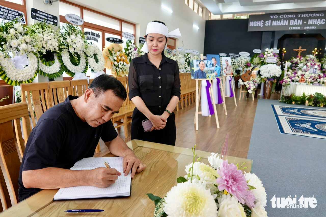Con gái nhạc sĩ Thế Hiển kể những phút cuối đời của cha - Ảnh 8.