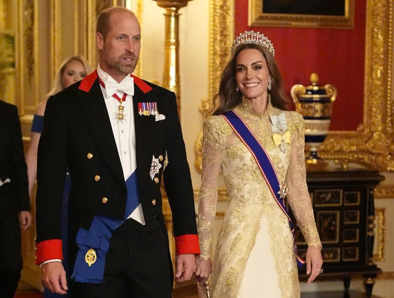 Xã hội càng văn minh thì phụ nữ càng thích để tóc dài? - Ảnh 3.