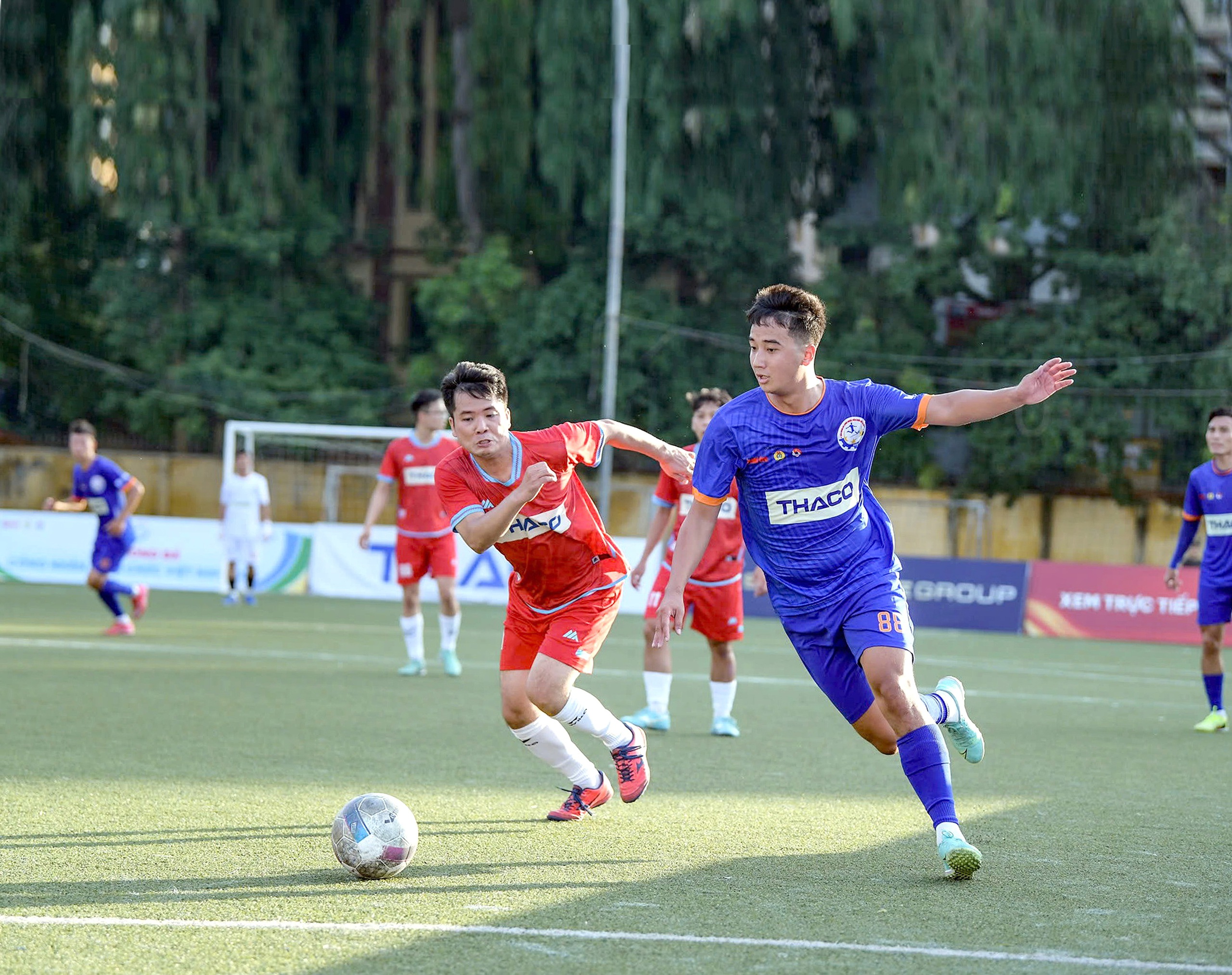Giải bóng đá công nhân, viên chức Việt Nam 2025: Khác công việc, chung tinh thần thể thao - Ảnh 1.