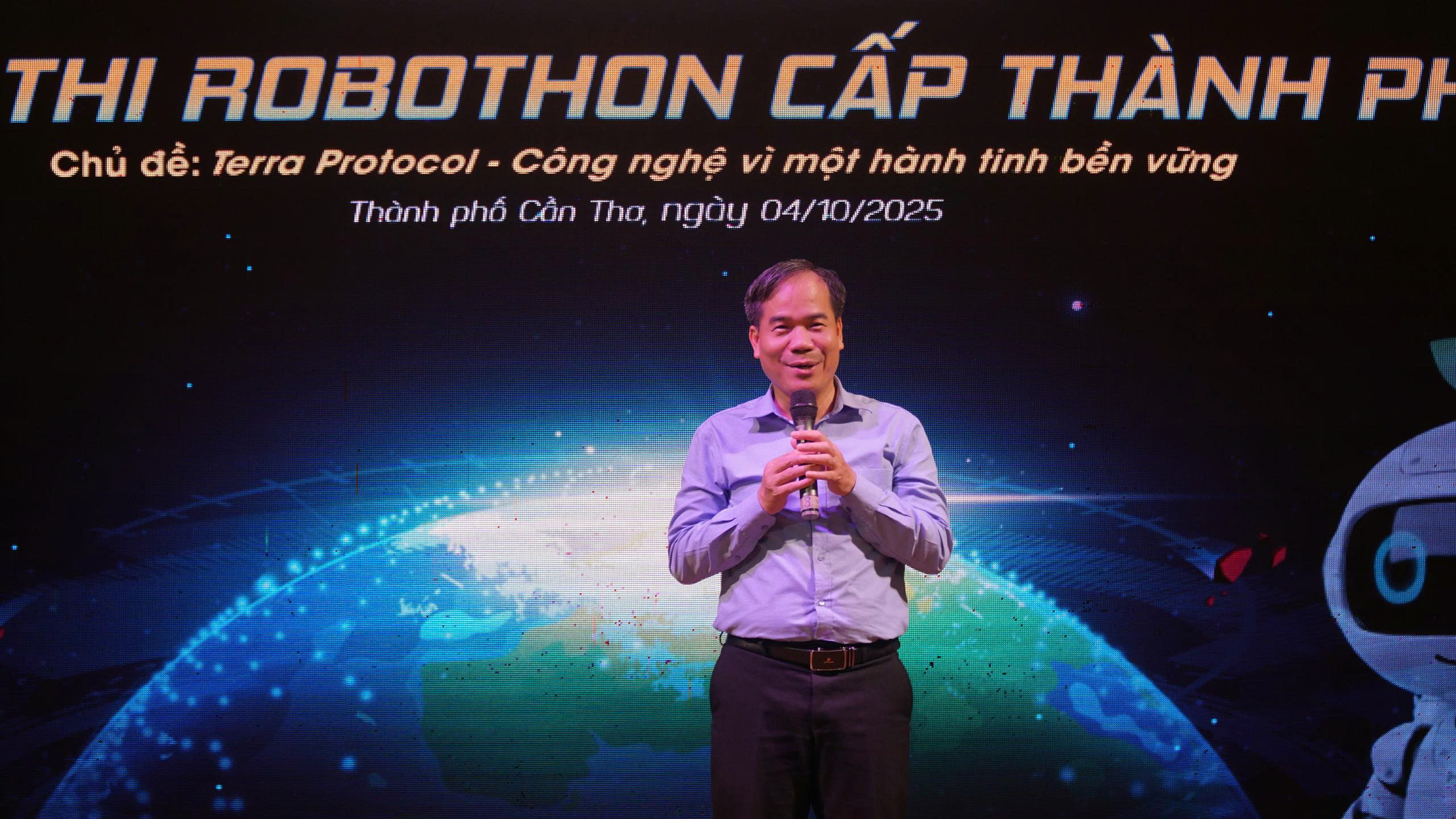 Cuộc thi Robothon thu hút nhiều học sinh Cần Thơ - Ảnh 3.