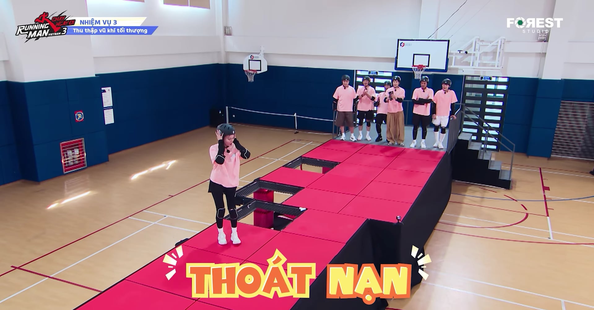Running Man tập 1: Quân AP bị xé rách áo, Anh Tú Atus giành chiến thắng- Ảnh 6.