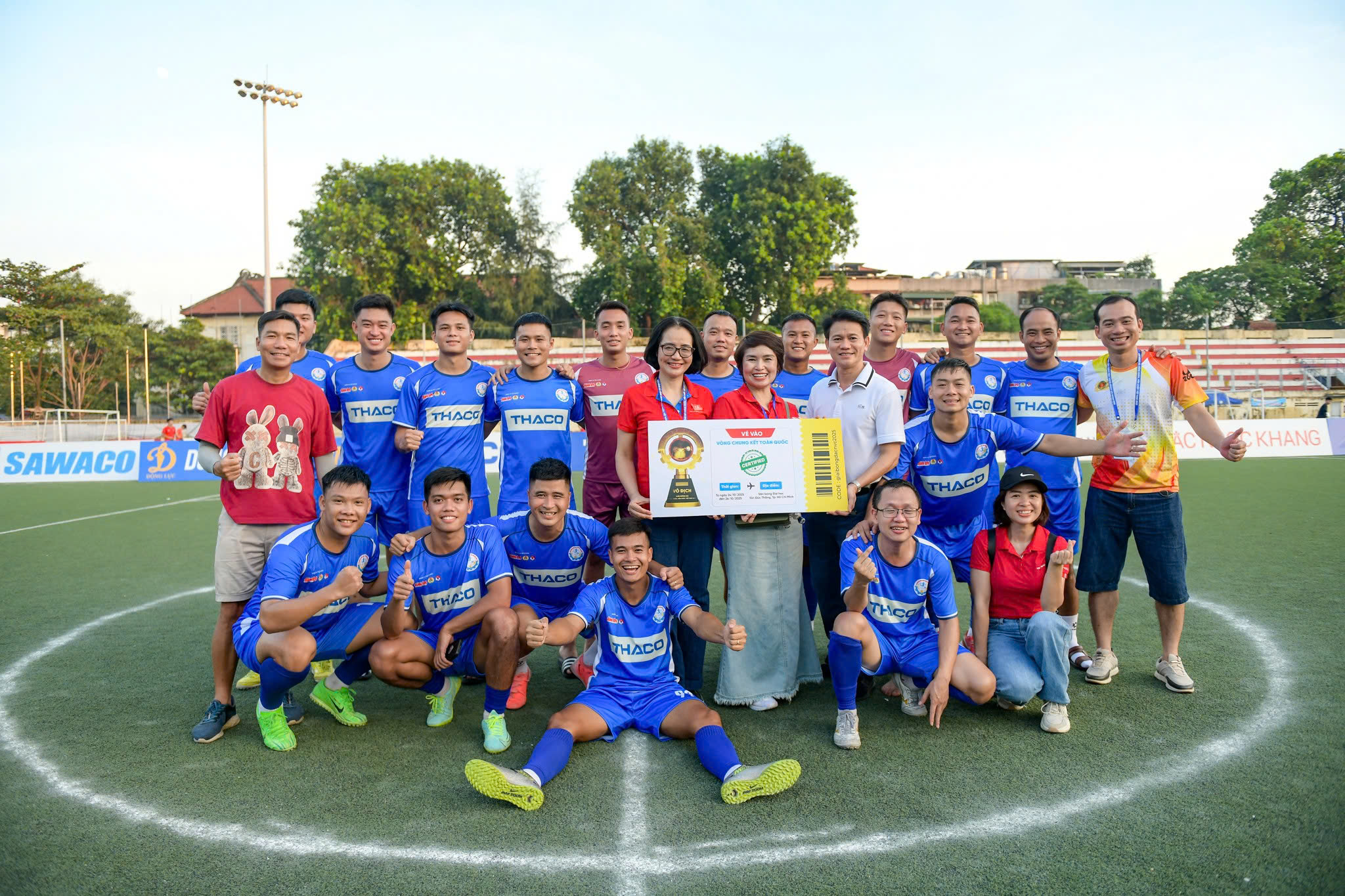 Xác định 4 đội vào vòng chung kết Giải bóng đá công nhân, viên chức Việt Nam 2025 - Ảnh 2.