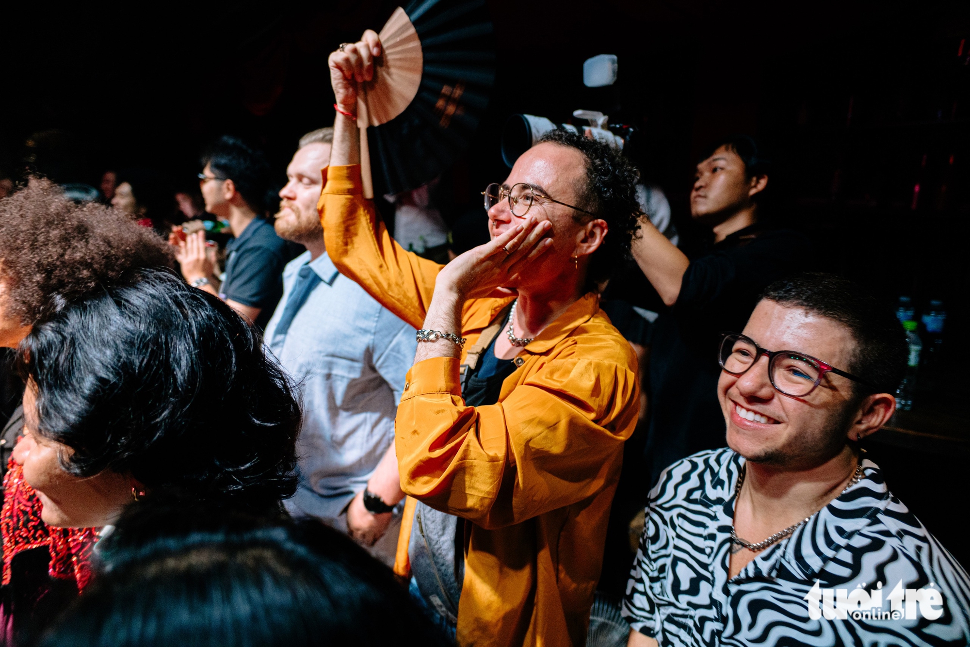 តារាចម្រៀងវ័យក្មេង Zélie និងដំណើរតភ្ជាប់វៀតណាម - បារាំង តាមរយៈតន្ត្រី - រូបថត ៧. Ca sĩ trẻ Zélie và hành trình kết nối Việt - Pháp bằng âm nhạc - Ảnh 7.