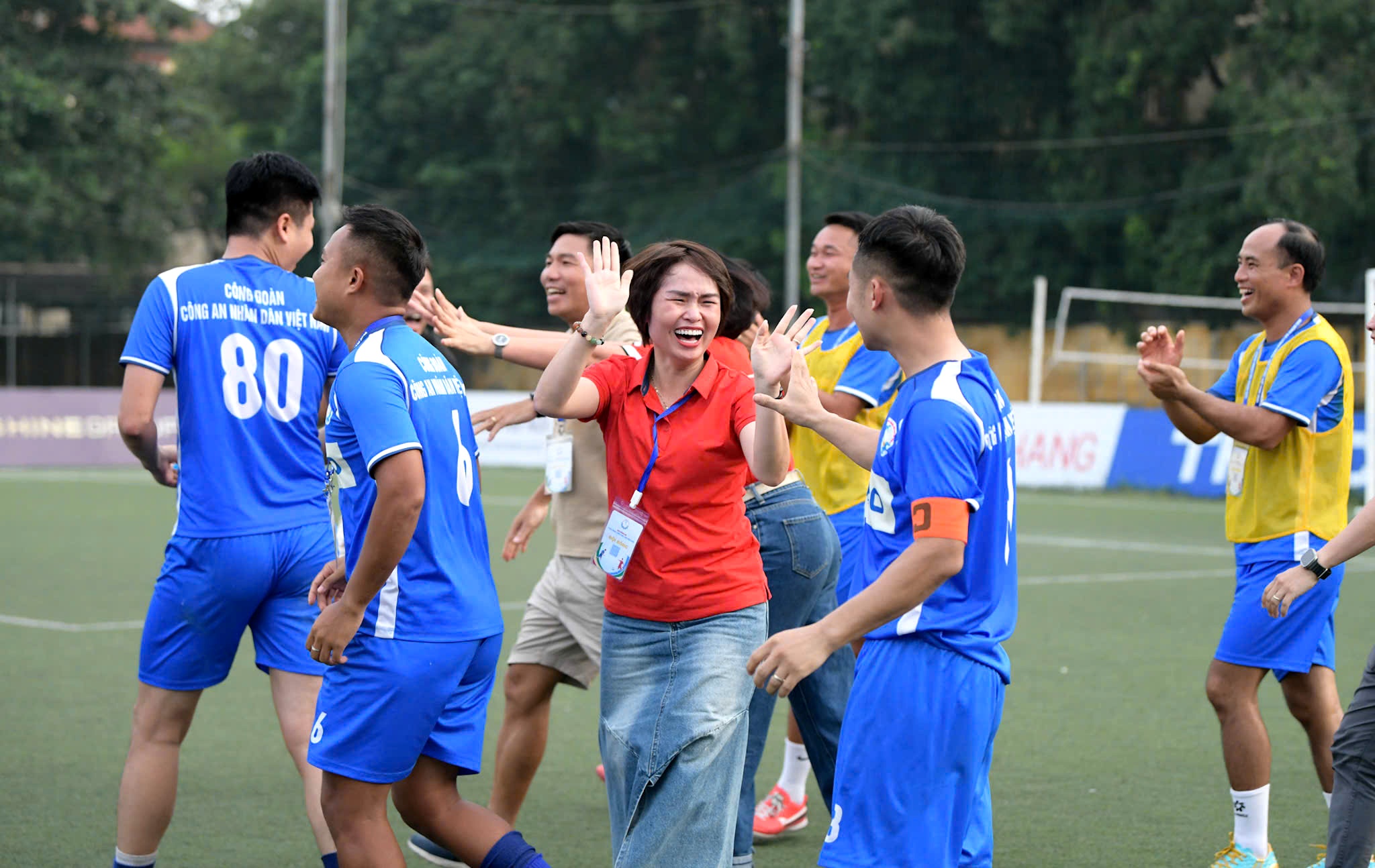 Khoảnh khắc đáng nhớ trận chung kết phía Bắc Giải bóng đá công nhân, viên chức Việt Nam 2025 - Ảnh 11.
