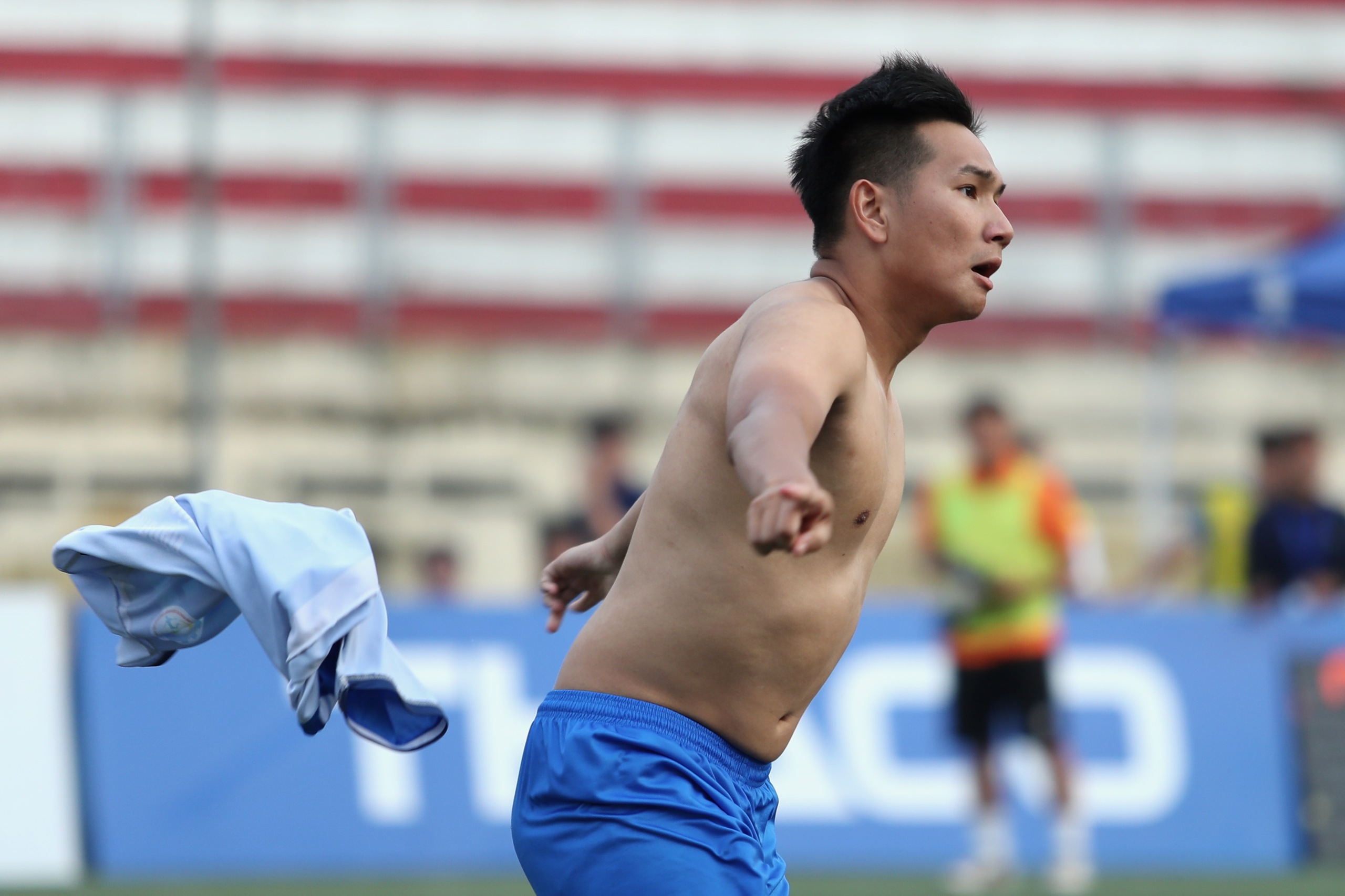 Khoảnh khắc đáng nhớ trận chung kết phía Bắc Giải bóng đá công nhân, viên chức Việt Nam 2025 - Ảnh 6.