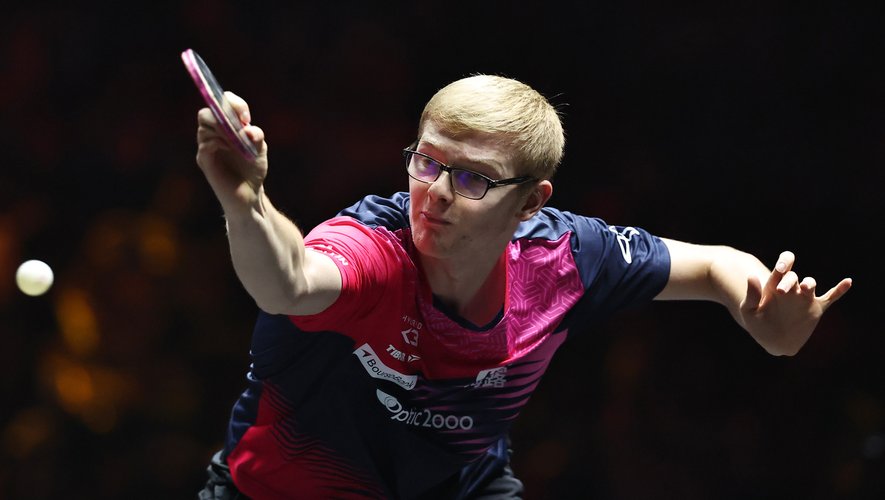 'Thần đồng vợt dọc' lại khiến bóng bàn Trung Quốc ôm hận - Ảnh 3.