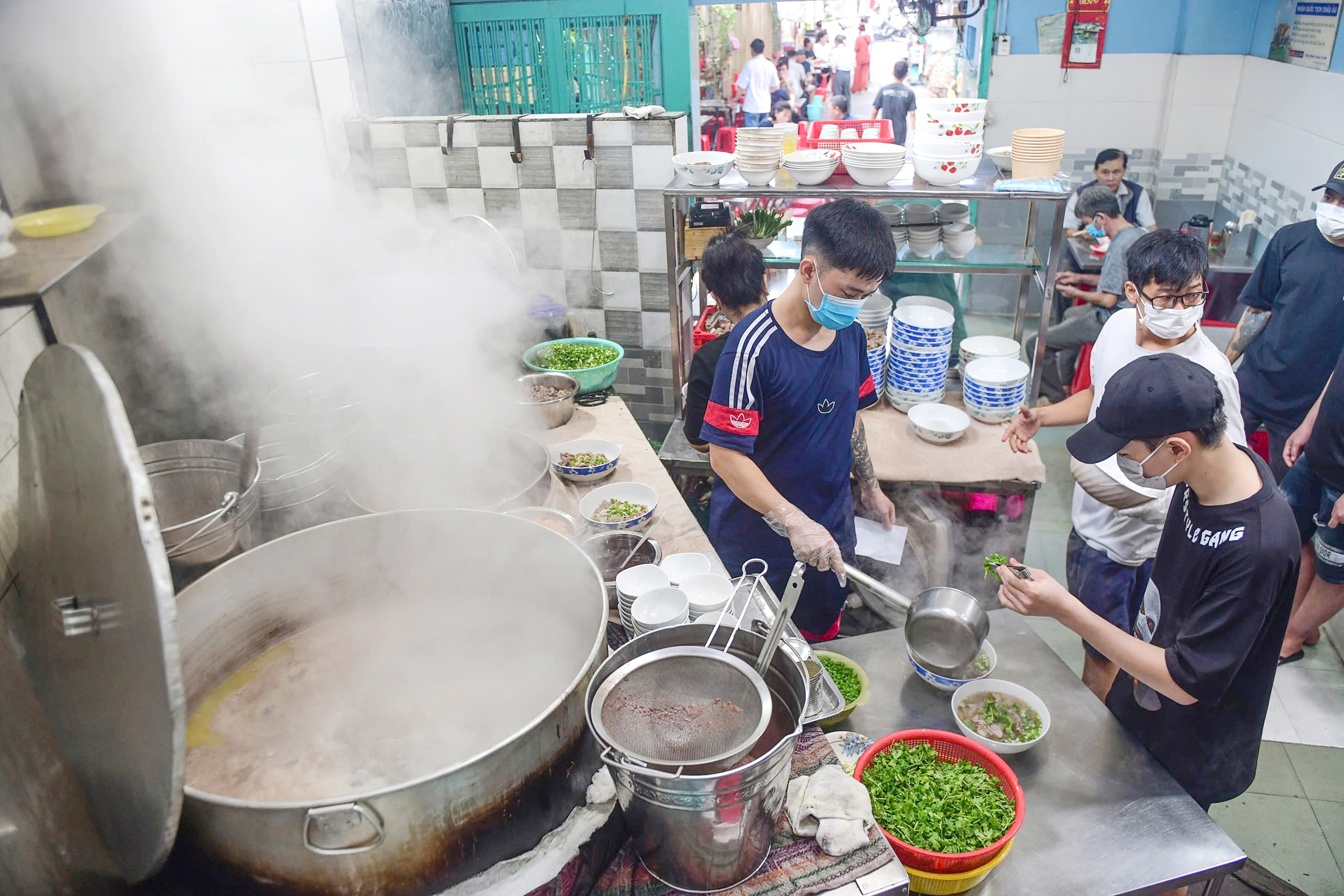 Ngưỡng doanh thu chịu thuế quá thấp! - Ảnh 3.