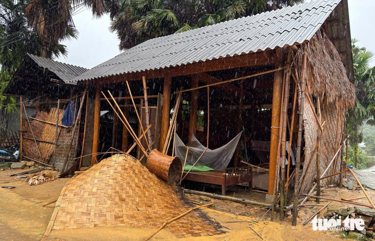 vượt lũ - Ảnh 2.