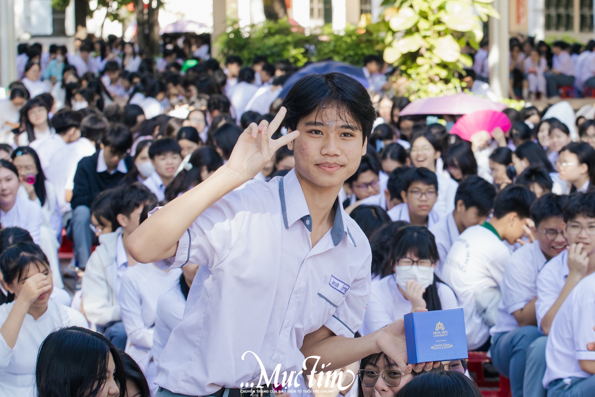 Hoa hậu Lê Âu Ngân Anh truyền cảm hứng tự tin tỏa sáng cho teen Trường THPT Hùng Vương- Ảnh 10.