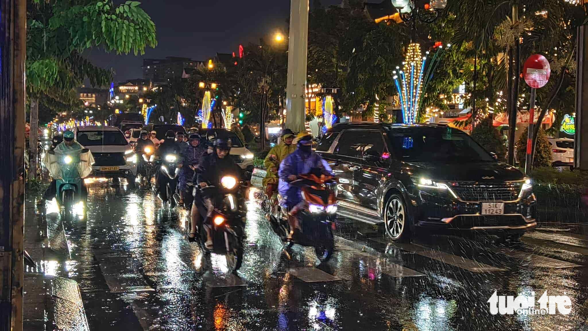 mưa dông - Ảnh 2.