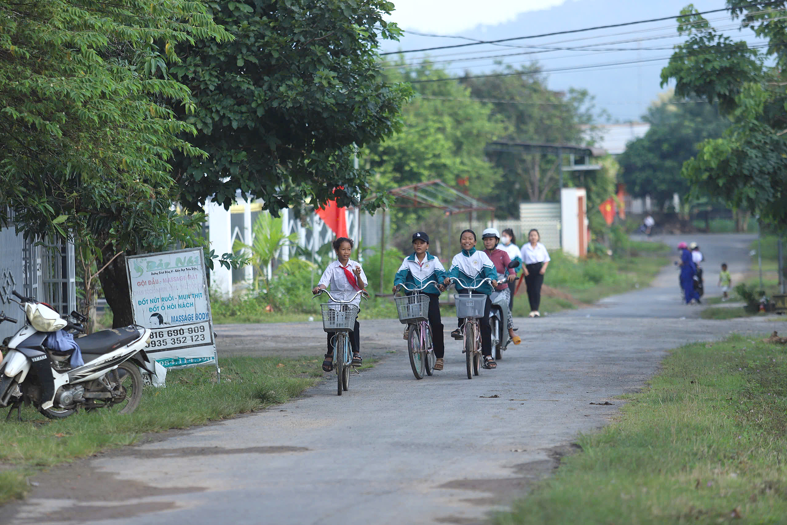 Sáp nhập các trường phổ thông ra sao? - Ảnh 3. trường phổ thông - Ảnh 3.