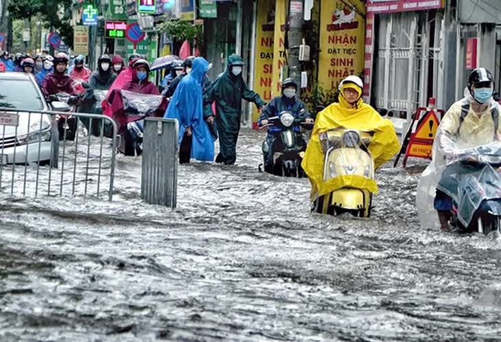 Thời tiết hôm nay 7-10: Bắc Bộ đến Huế vẫn còn mưa to- Ảnh 1.