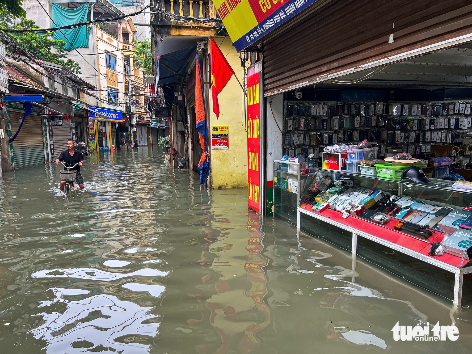 ngập sâu - Ảnh 15.