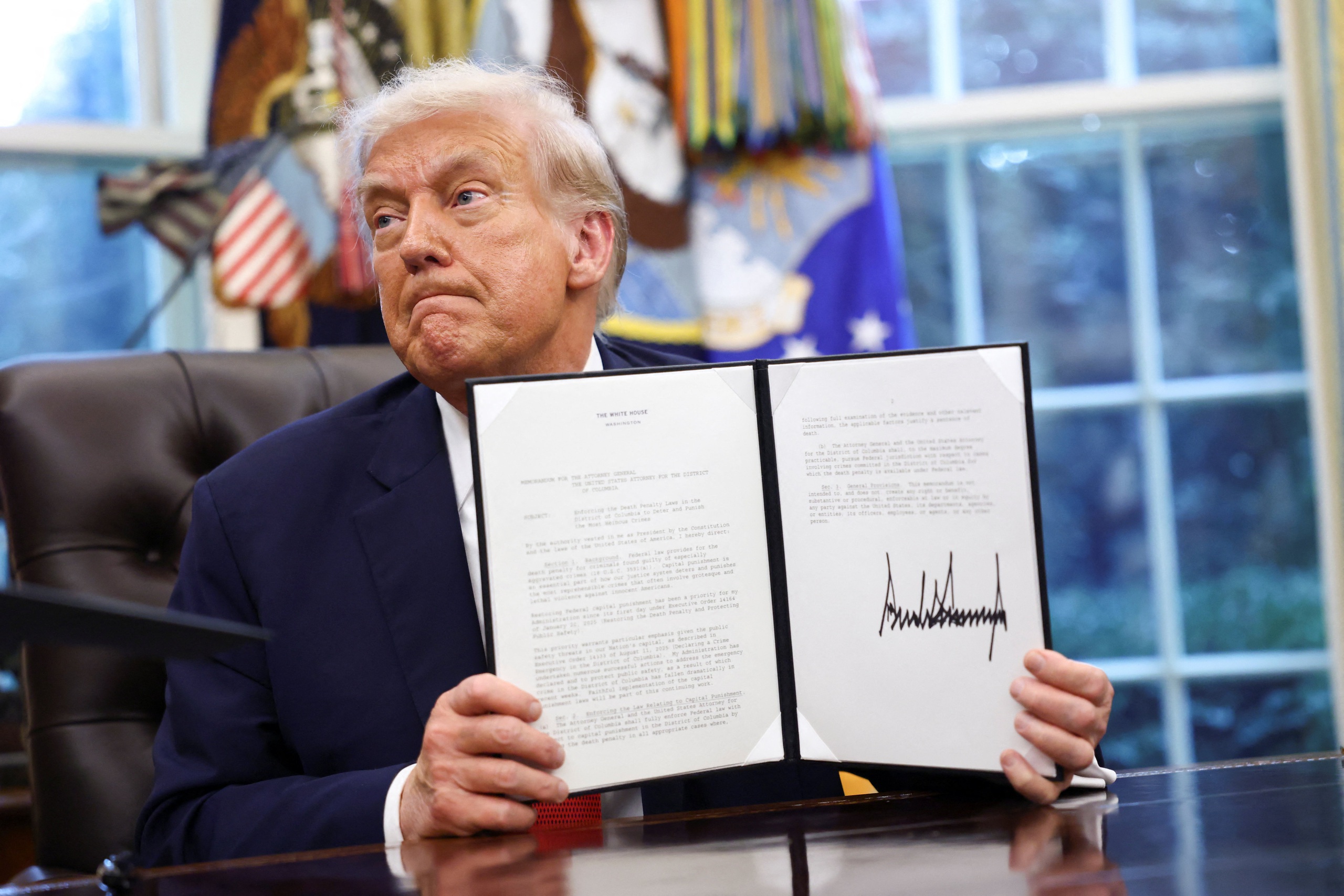Ông Trump và phó tướng trở lại TikTok sau gần một năm vắng bóng - Ảnh 1. TikTok - Ảnh 1.