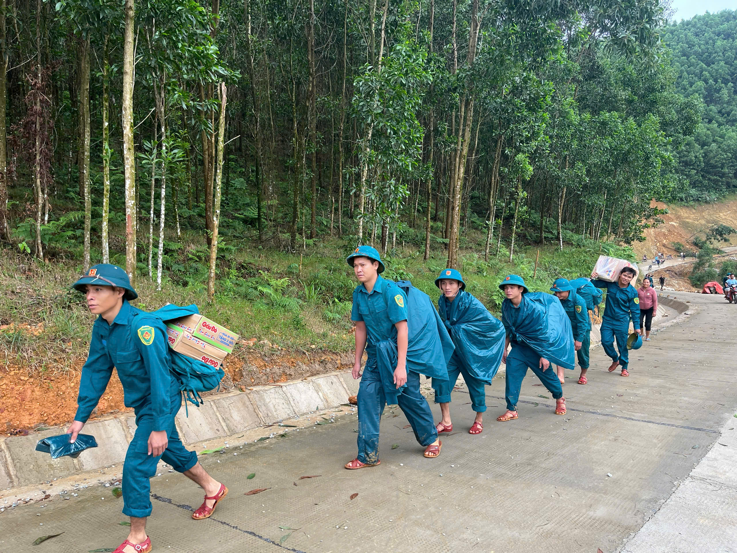 sạt lở - Ảnh 5.