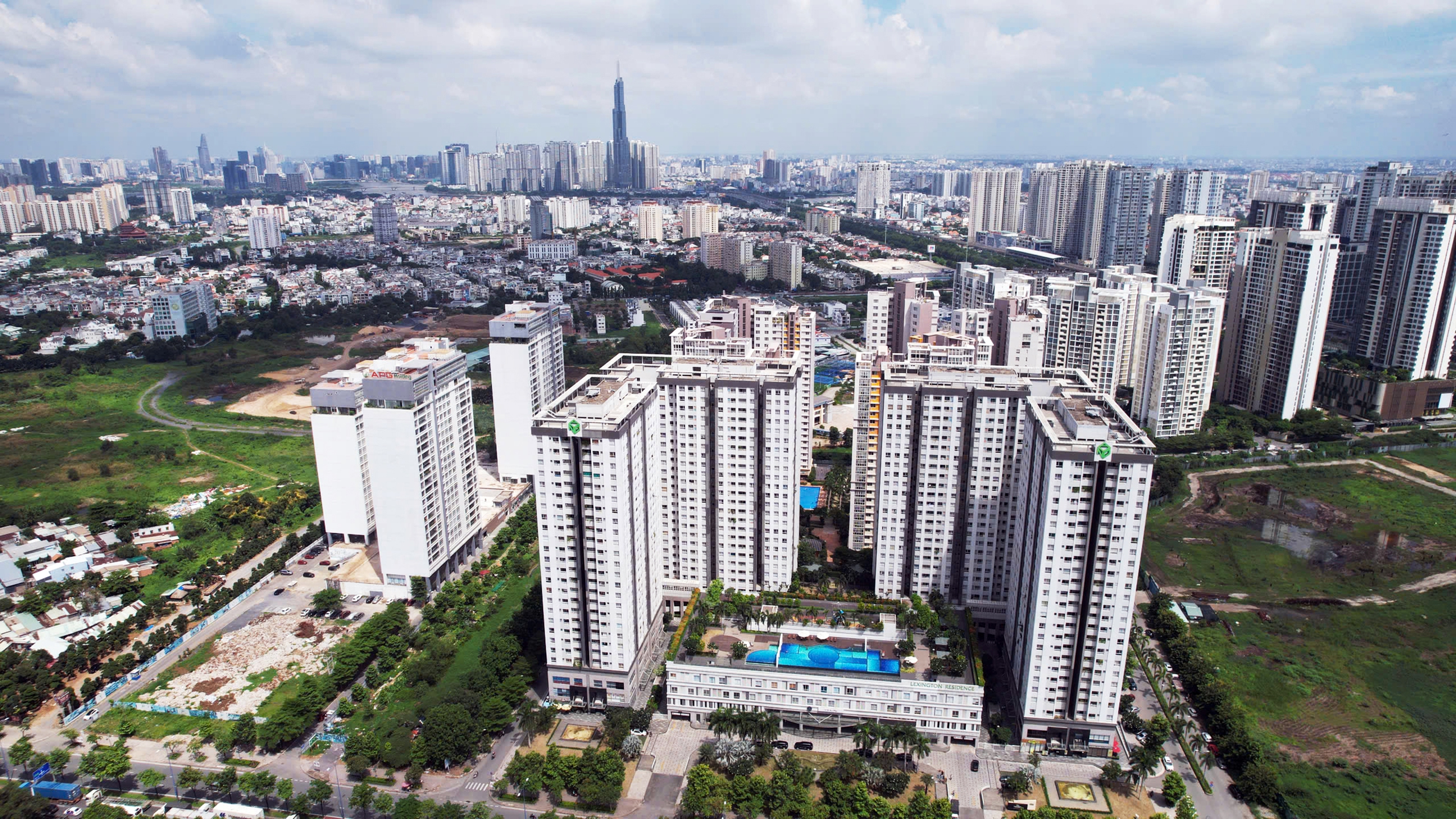 TP.HCM: nhiều chung cư vẫn 'trắng' sổ hồng - Ảnh 1. sổ hồng - Ảnh 1.