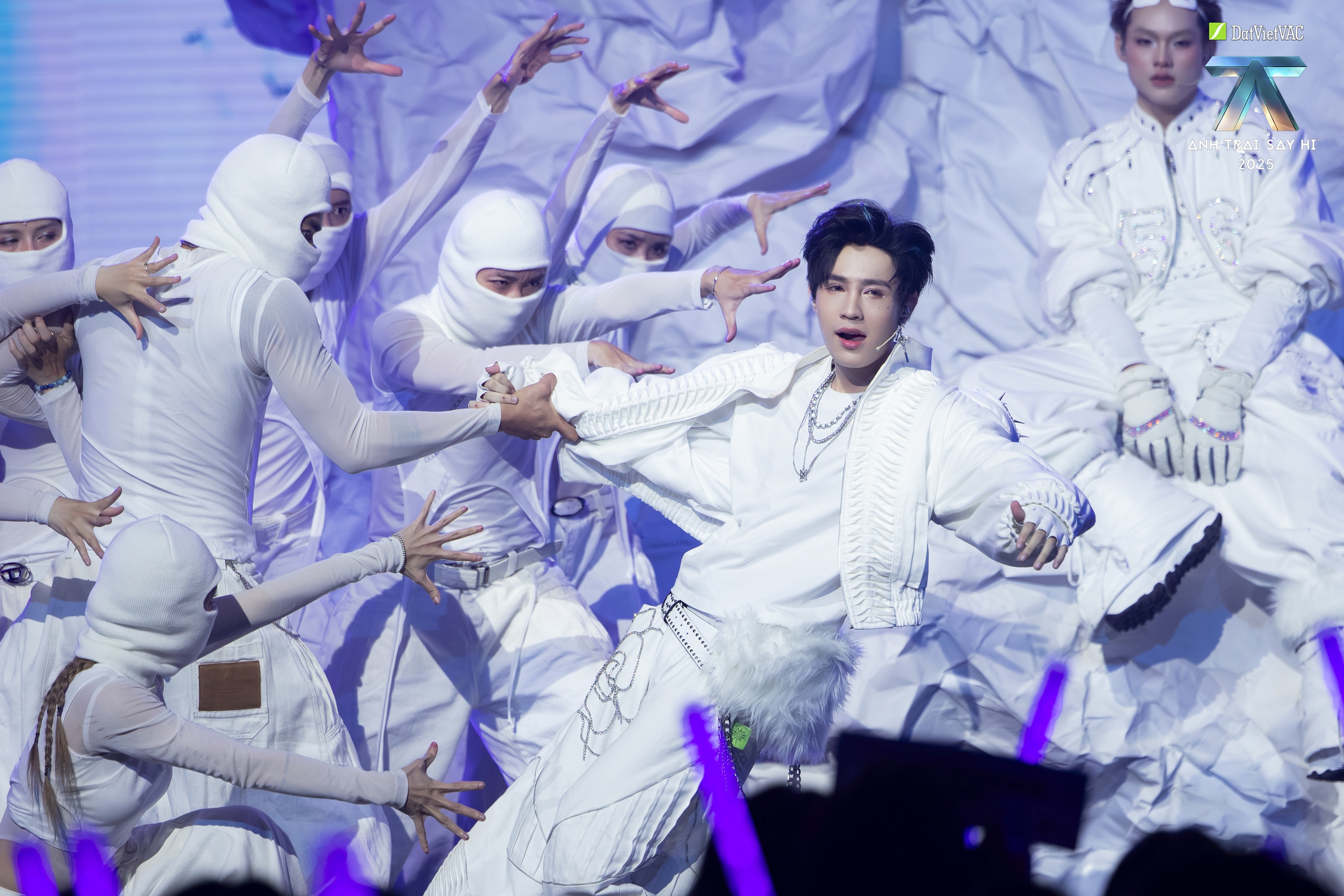 Anh trai say hi - Ảnh 5.