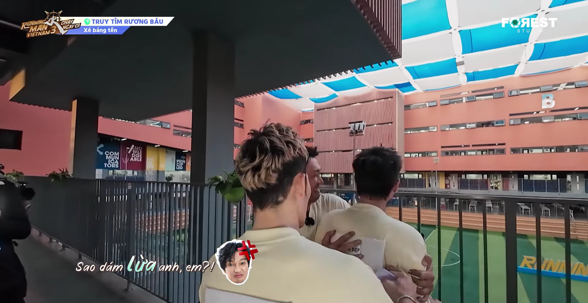 Running man tập 5: lộ diện 2 gián điệp mới, phá đám đội Hải nữ - Ảnh 3. Running Man tập 5: Diệu Nhi thả thính, Anh Tú Atus ngại đỏ mặt - Ảnh 4.