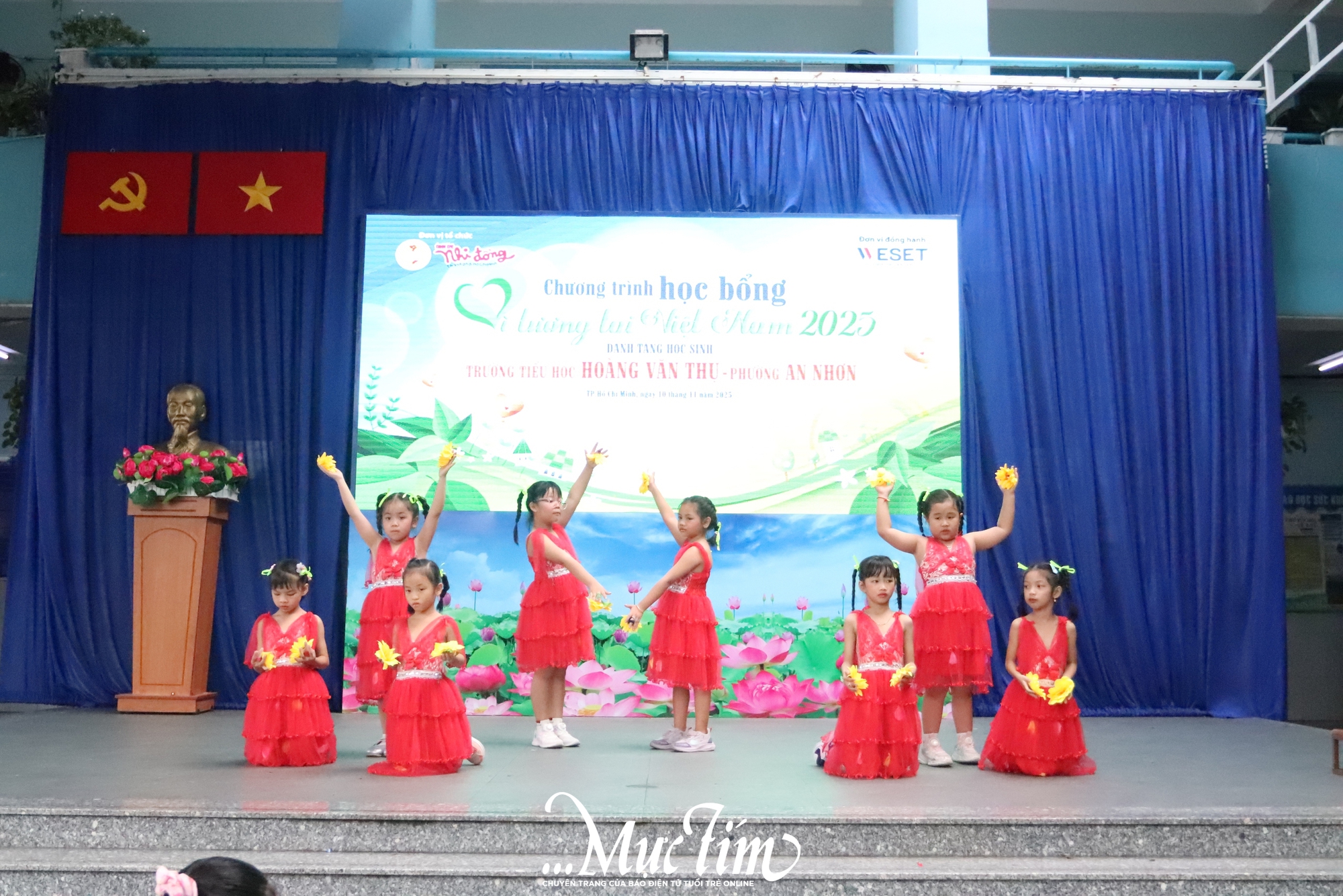 Học bổng Vì tương lai Việt Nam vun đắp ước mơ cho học trò Trường tiểu học Hoàng Văn Thụ- Ảnh 2.