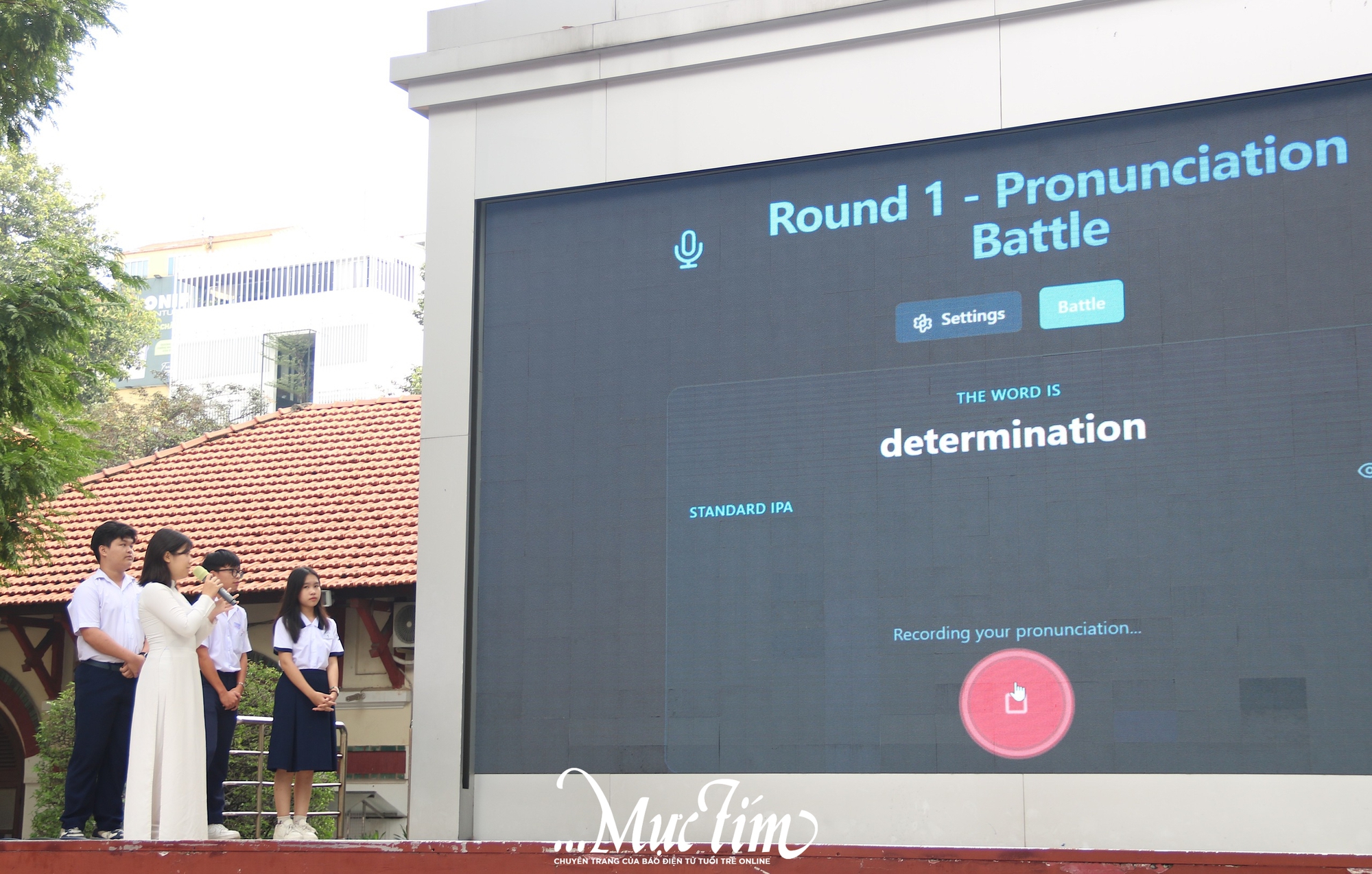 Teen Trường THPT Marie Curie tranh tài hùng biện tiếng Anh- Ảnh 3. Teen Trường THPT Marie Curie tranh tài hùng biện tiếng Anh- Ảnh 3.