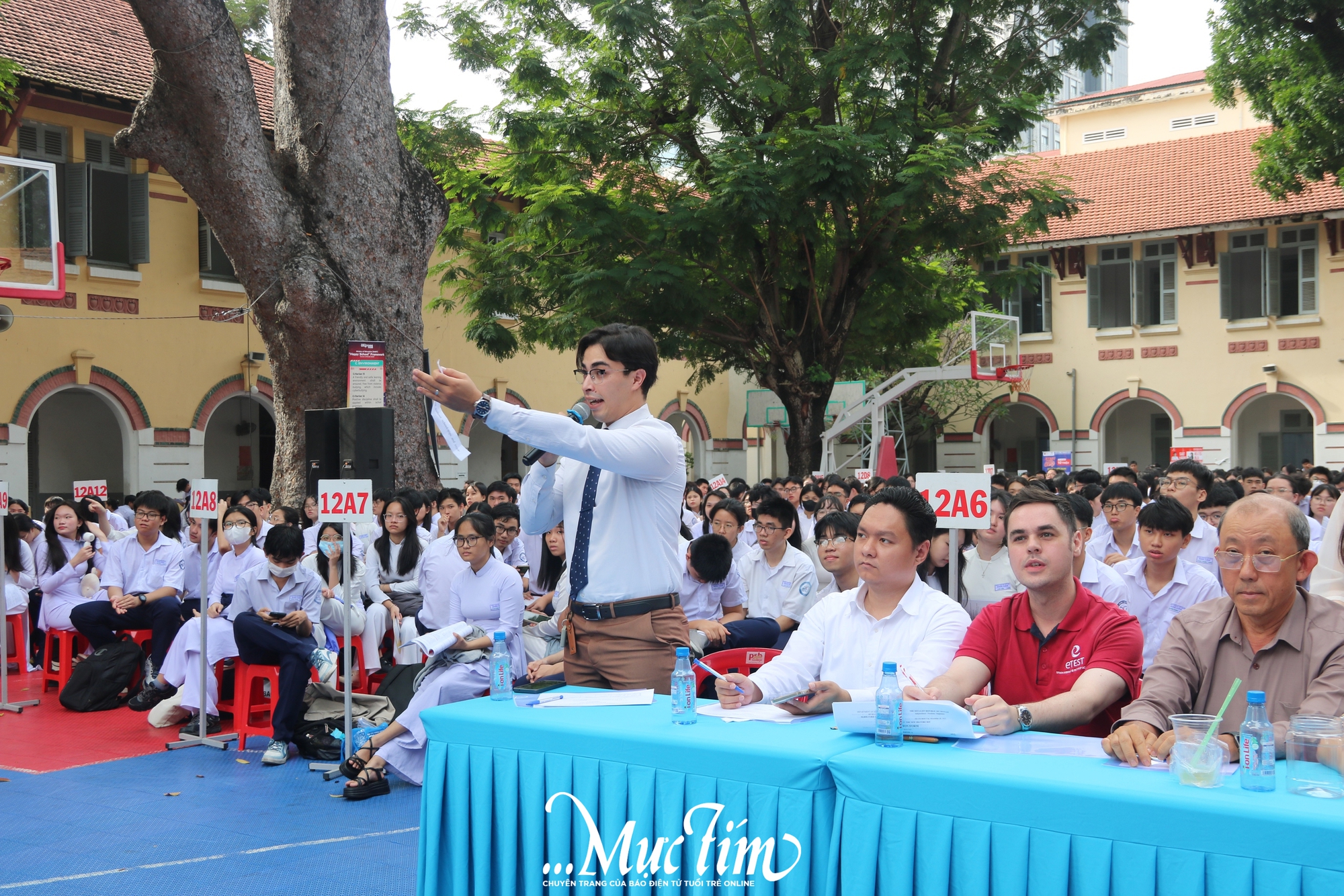 Teen Trường THPT Marie Curie tranh tài hùng biện tiếng Anh- Ảnh 4. Teen Trường THPT Marie Curie tranh tài hùng biện tiếng Anh- Ảnh 4.
