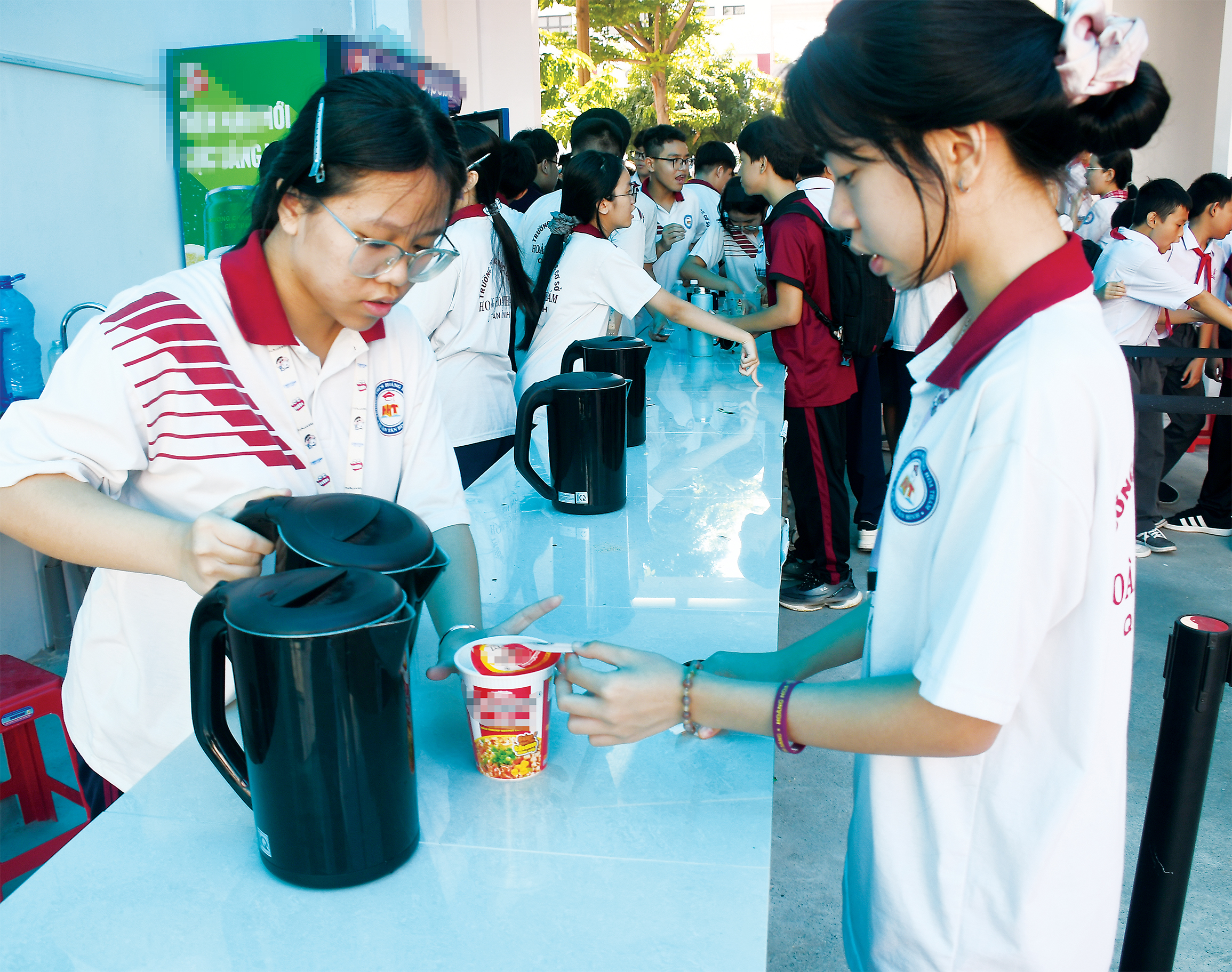 Những 'doanh nhân' học trò của Trường THCS Hoàng Hoa Thám - Ảnh 1.