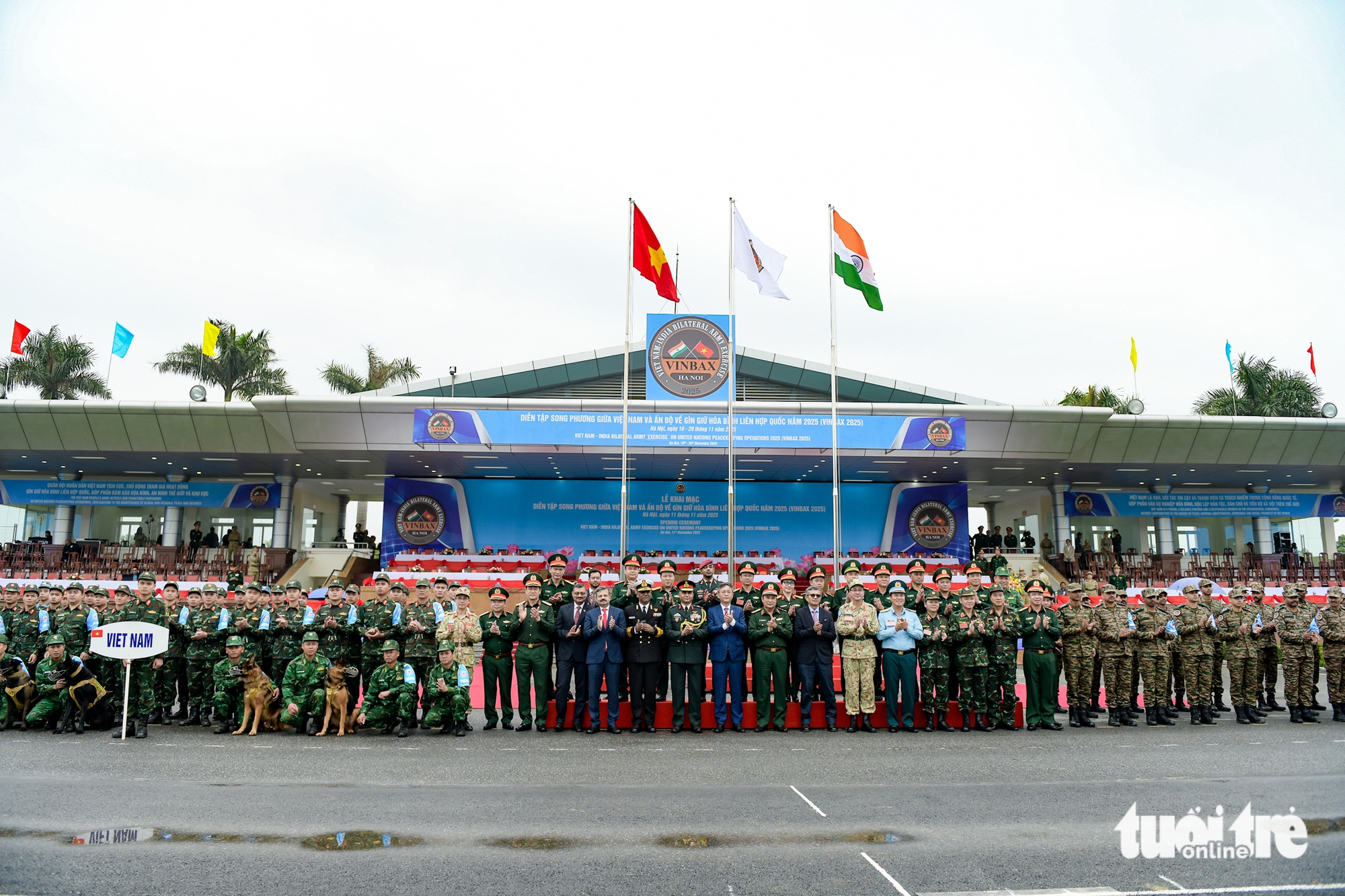 Vietnam, India launch 2025 joint UN peacekeeping exercise- Ảnh 8.