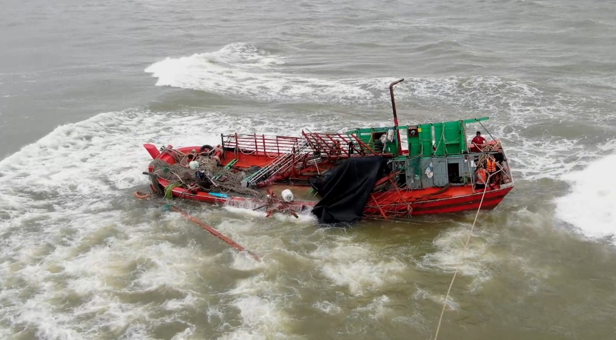 chìm tàu - Ảnh 1.