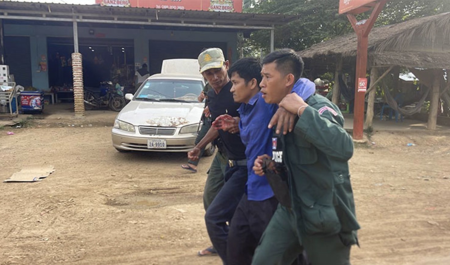 Campuchia tố Thái Lan nổ súng vào dân thường, Bangkok đòi Phnom Penh xin lỗi - Ảnh 1.