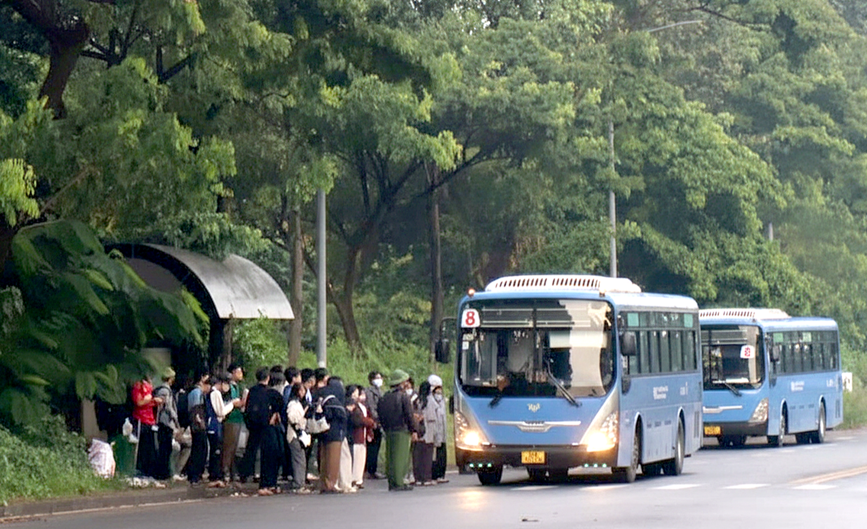 Kết nối tuyến xe buýt 61-05 từ Thủ Dầu Một vào khu Đại học Quốc gia TP.HCM phục vụ sinh viên đi lại - Ảnh 1.