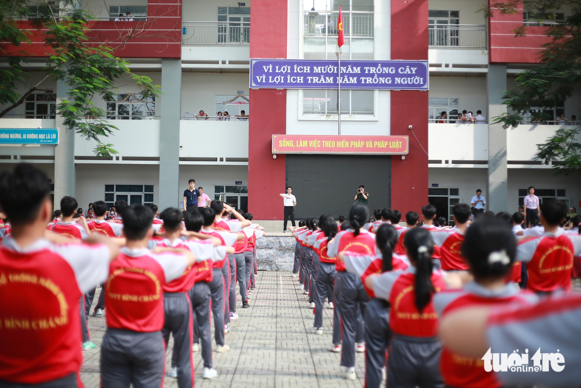 Từng mê game bỏ học, trở thành thầy giáo đoạt HCV Vovinam thế giới truyền cảm hứng cho học trò - Ảnh 4.