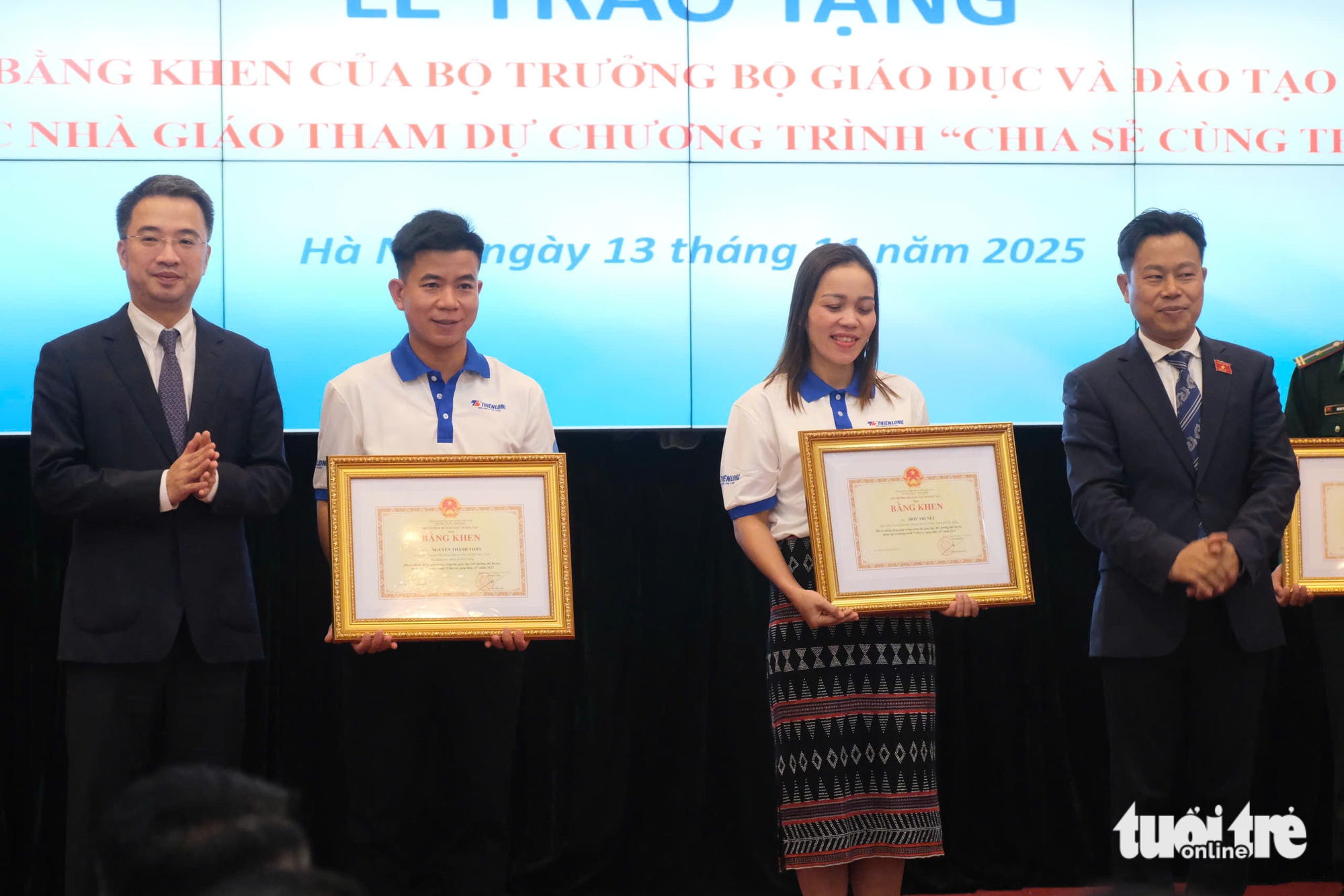 Giáo viên vùng cao trăn trở học sinh còn phải mang mèn mén tới trường - Ảnh 3.