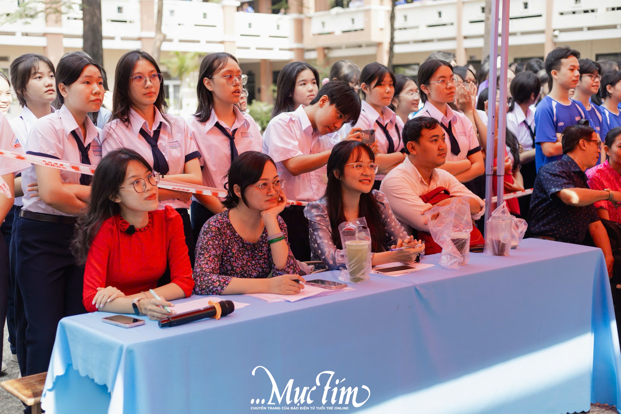 Teen Trường THPT Nguyễn Hữu Huân kể chuyện văn hóa, lịch sử tại văn nghệ tri ân - Ảnh 20.