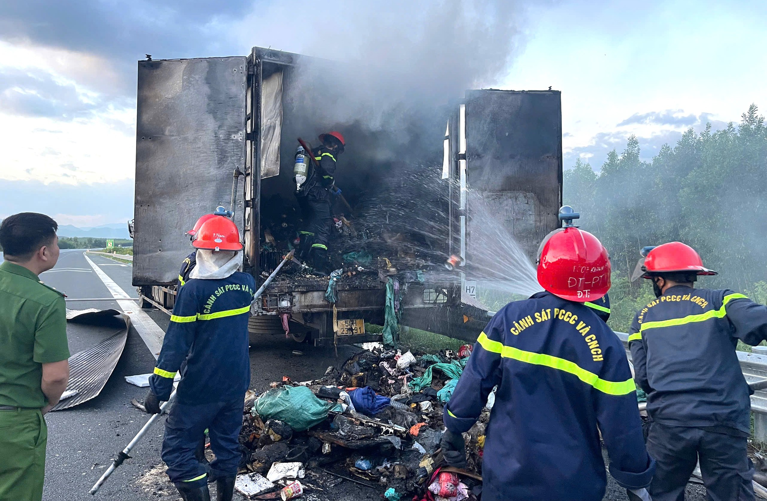 cao tốc - Ảnh 1.