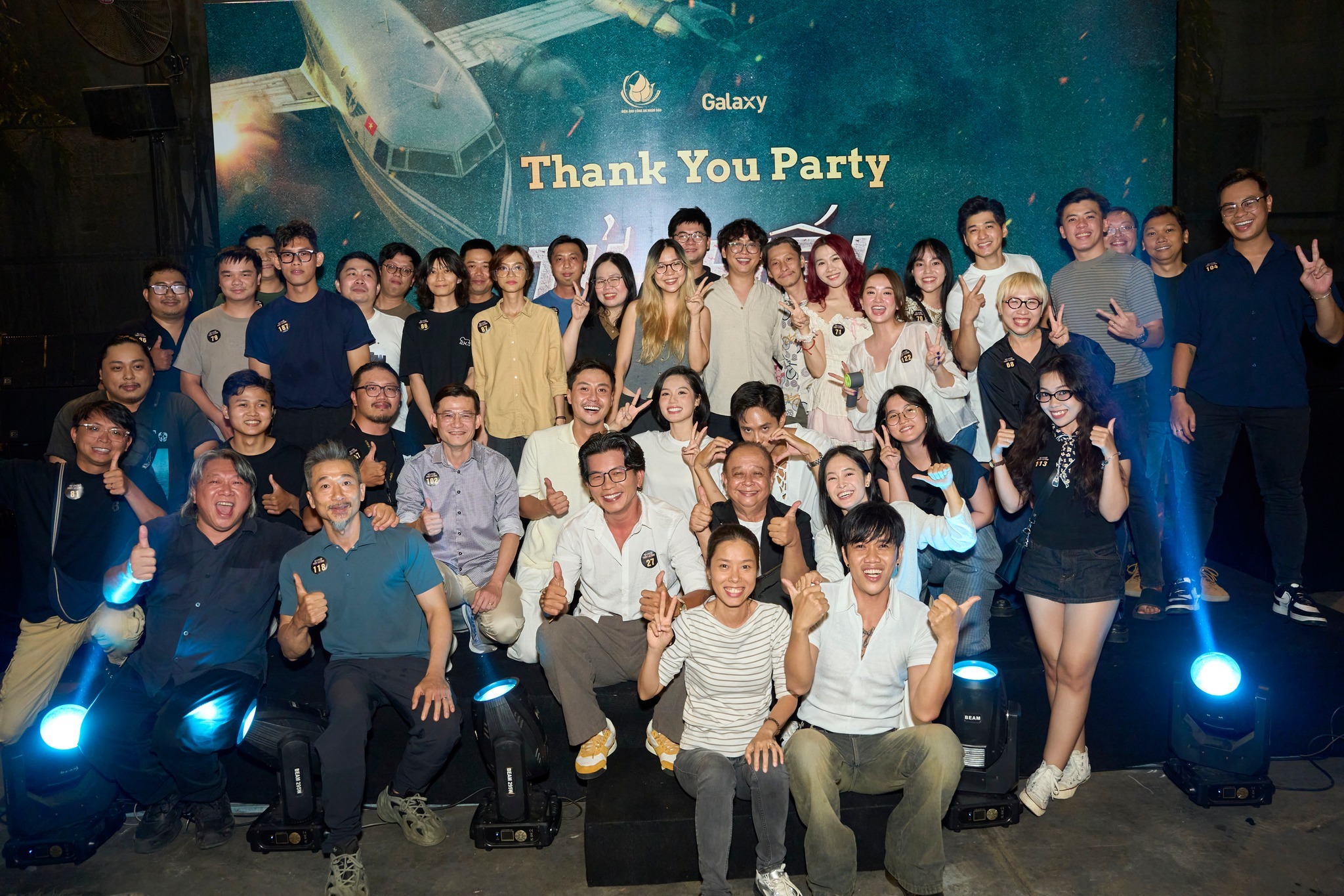 'Tử chiến trên không' sẽ có phần 2 sau thắng lợi 250 tỉ đồng - Ảnh 1. Tử chiến trên không - Ảnh 1.